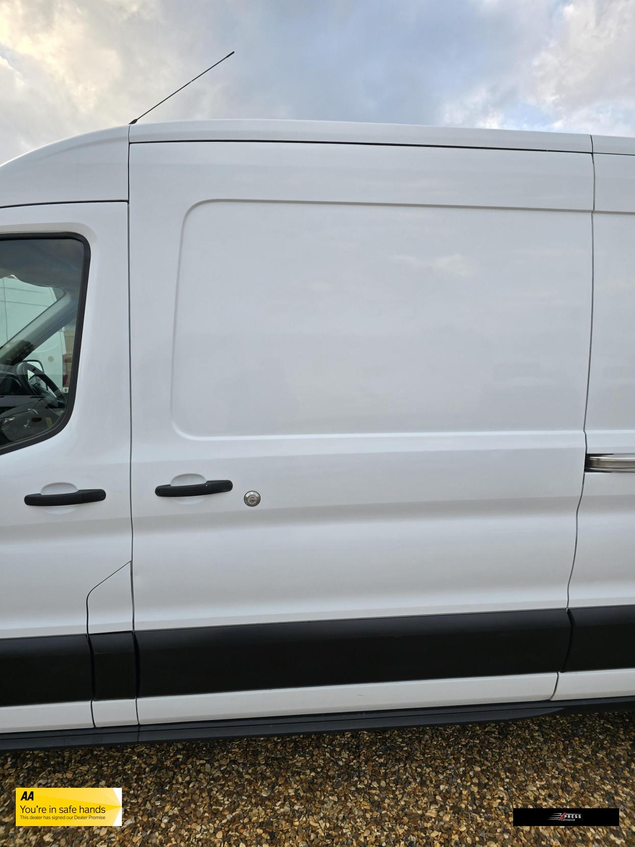 Ford Transit Transit 2.0 350 EcoBlue Leader Panel Van 5dr Diesel Manual FWD L3 H2 Euro 6 (s/s) (130 ps)