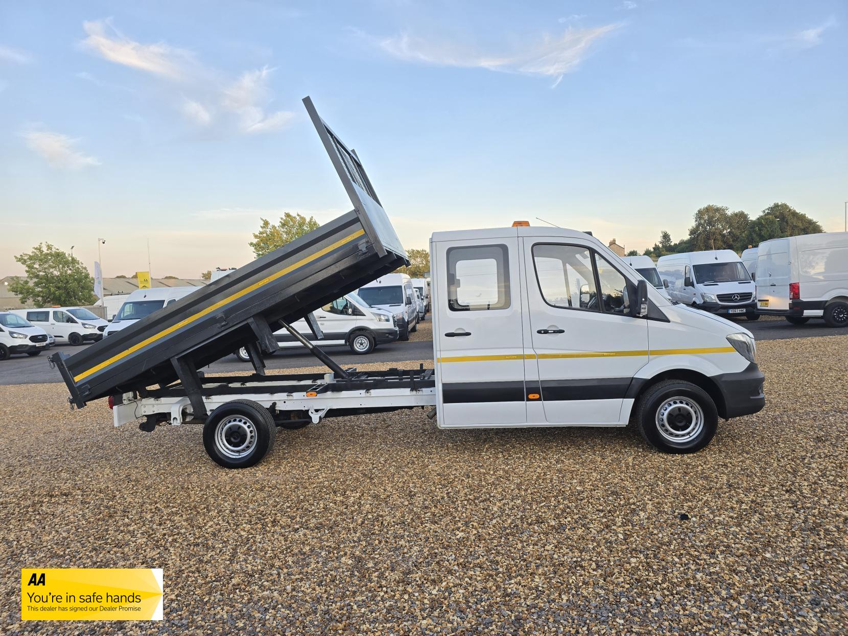 Mercedes-Benz Sprinter 2.1 314 CDI Chassis Cab 4dr Diesel Manual RWD L3 (209 g/km, 140 bhp)