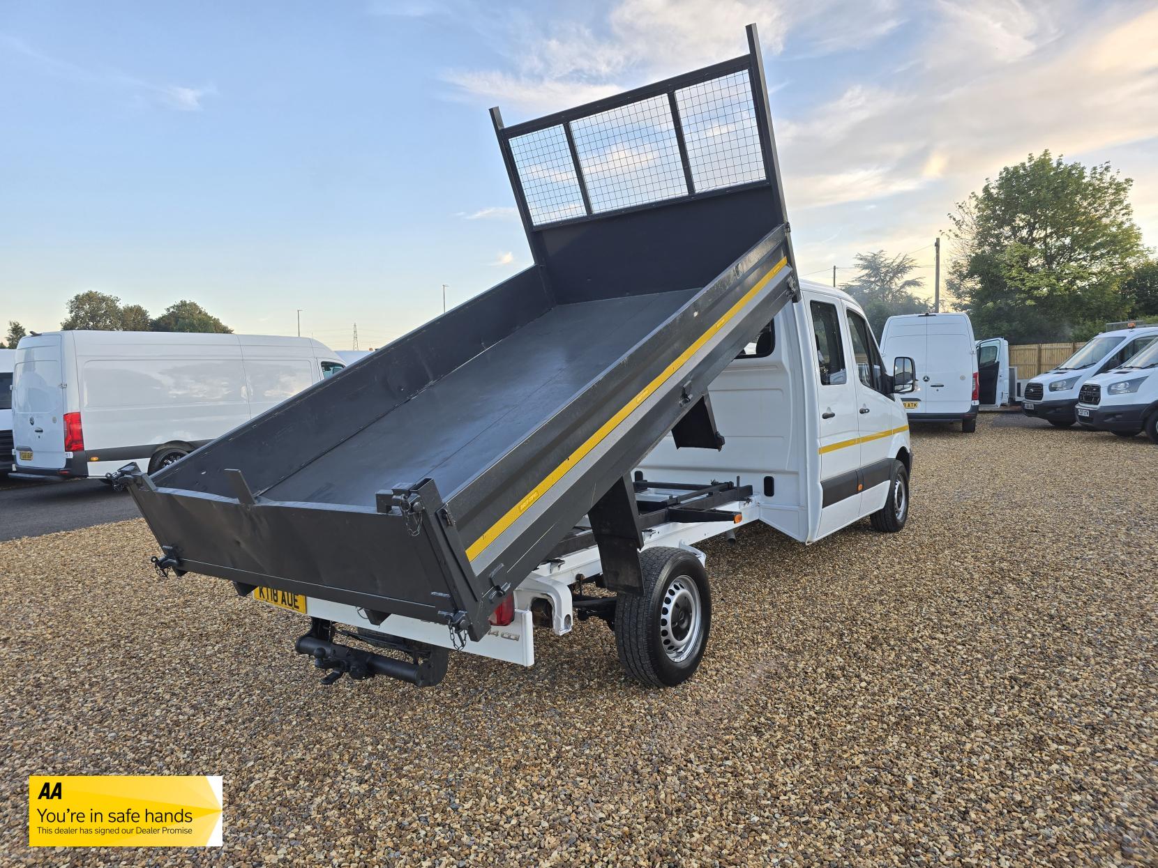 Mercedes-Benz Sprinter 2.1 314 CDI Chassis Cab 4dr Diesel Manual RWD L3 (209 g/km, 140 bhp)