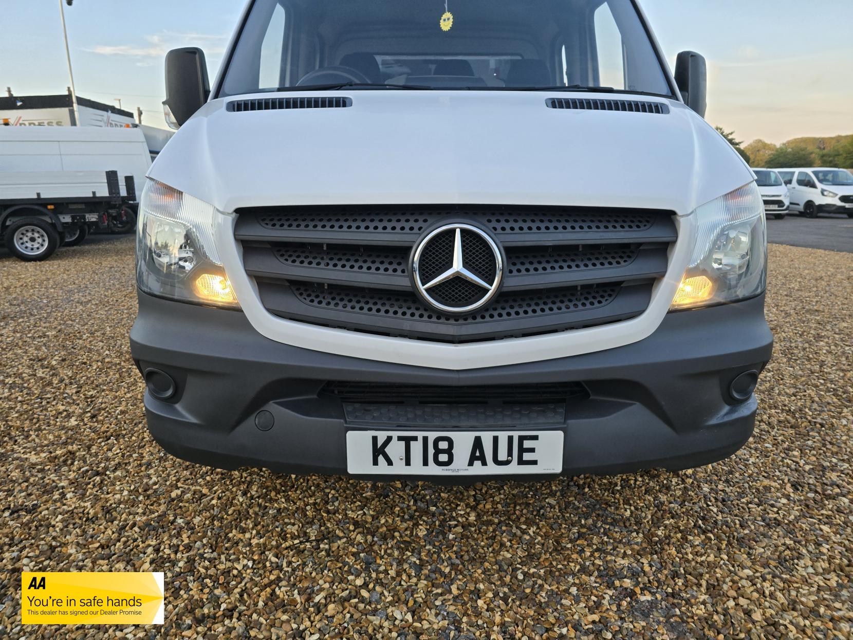 Mercedes-Benz Sprinter 2.1 314 CDI Chassis Cab 4dr Diesel Manual RWD L3 (209 g/km, 140 bhp)