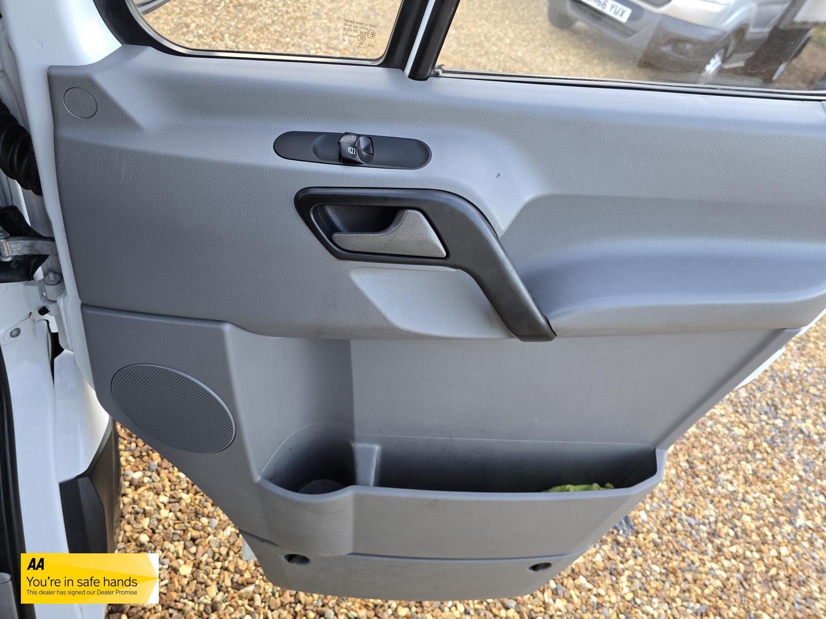 Mercedes-Benz Sprinter 2.1 314 CDI Chassis Cab 4dr Diesel Manual RWD L3 (209 g/km, 140 bhp)