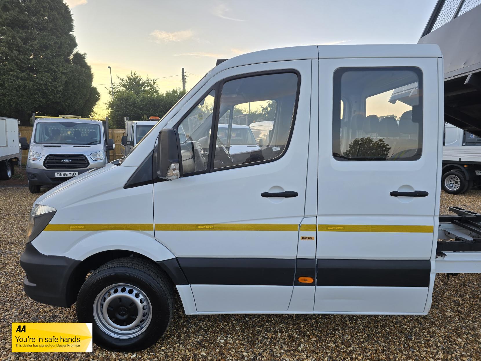 Mercedes-Benz Sprinter 2.1 314 CDI Chassis Cab 4dr Diesel Manual RWD L3 (209 g/km, 140 bhp)