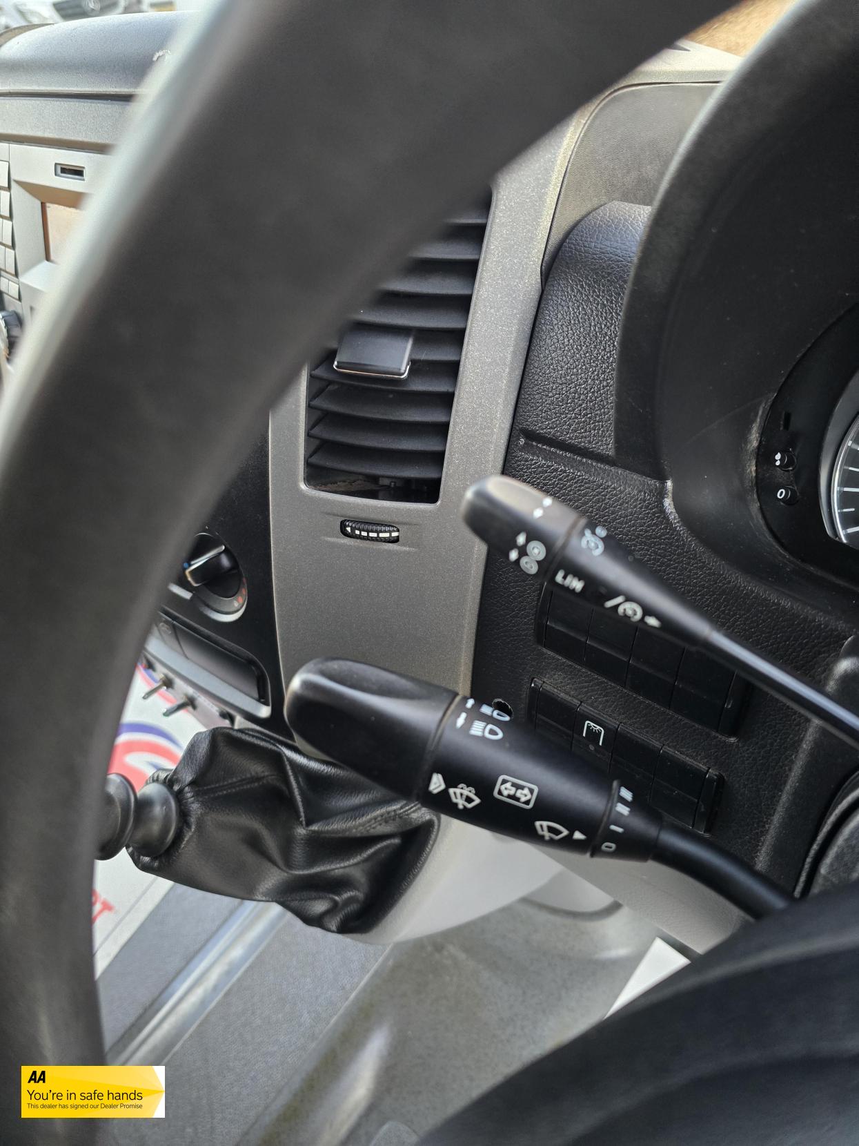 Mercedes-Benz Sprinter 2.1 314 CDI Chassis Cab 4dr Diesel Manual RWD L3 (209 g/km, 140 bhp)