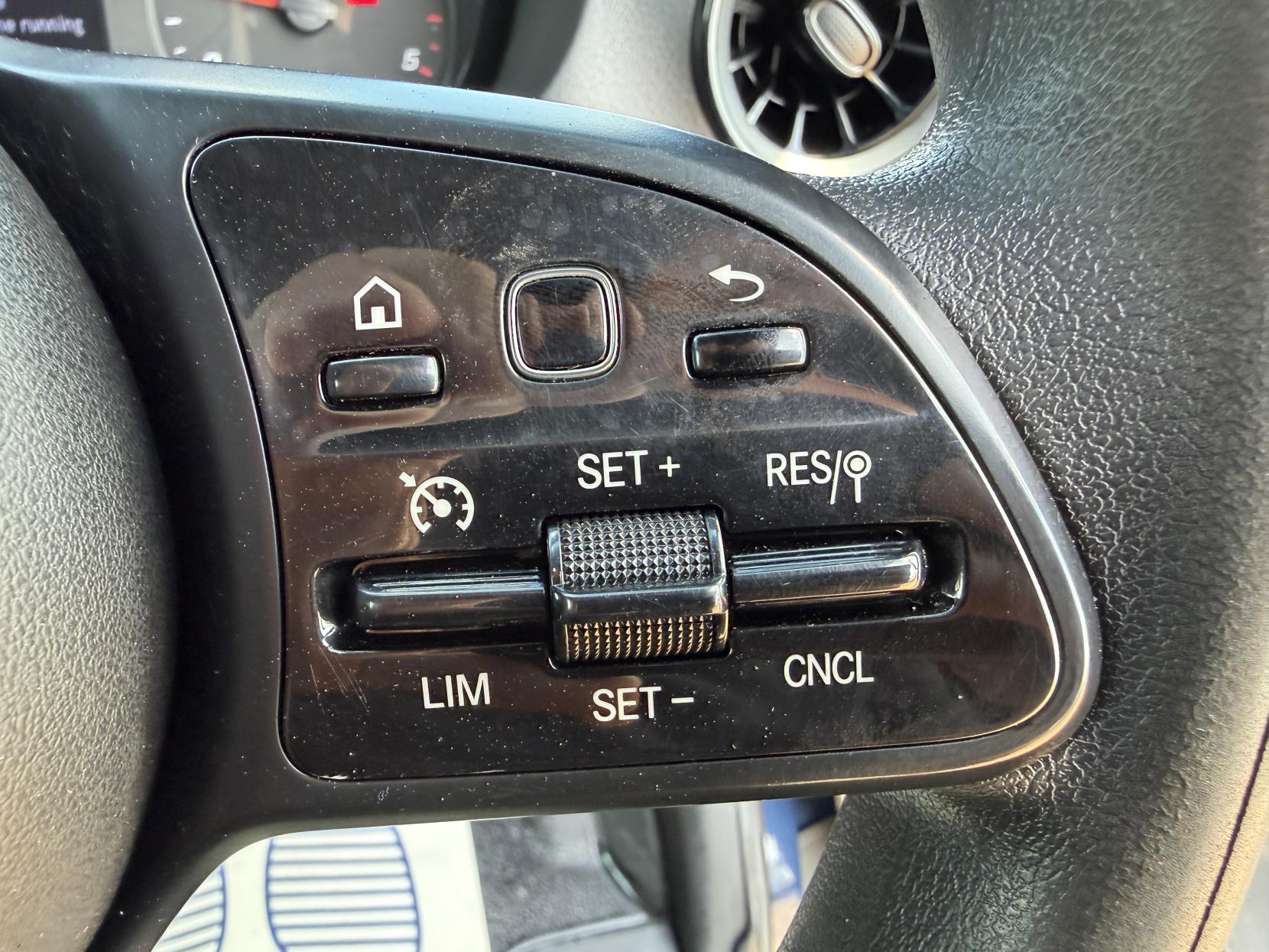 2019 Mercedes-Benz Sprinter 2.1 316 CDI Panel Van 5dr Diesel Manual RWD L2 H2 Euro 6 (163 ps) - Thumbnail 37