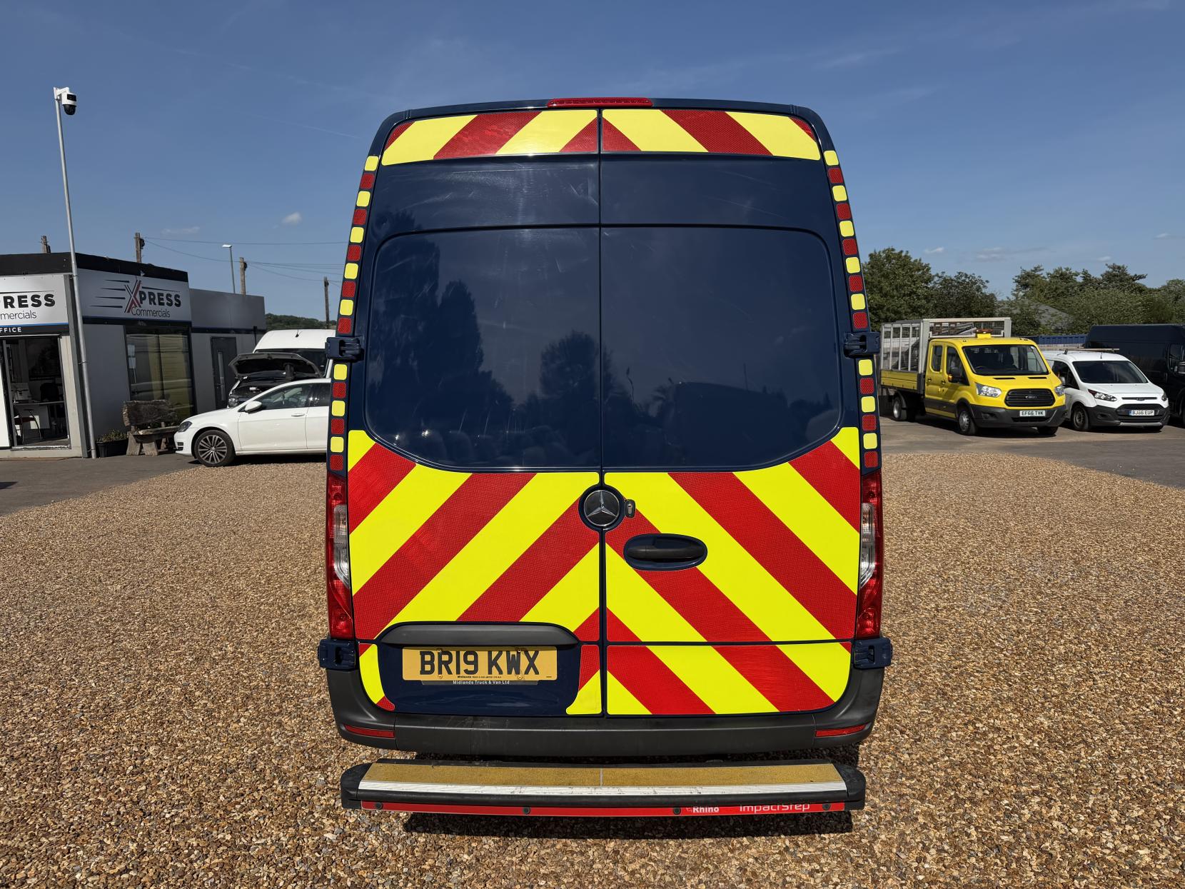2019 Mercedes-Benz Sprinter 2.1 316 CDI Panel Van 5dr Diesel Manual RWD L2 H2 Euro 6 (163 ps) - Thumbnail 10