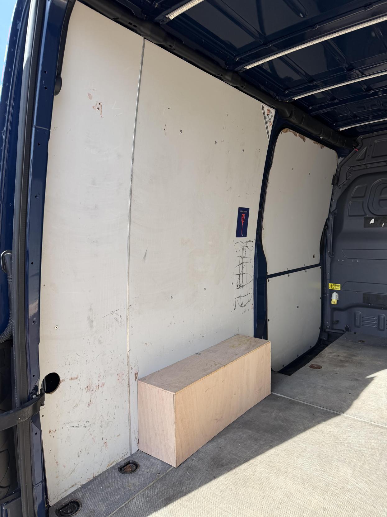 2019 Mercedes-Benz Sprinter 2.1 316 CDI Panel Van 5dr Diesel Manual RWD L2 H2 Euro 6 (163 ps) - Thumbnail 23