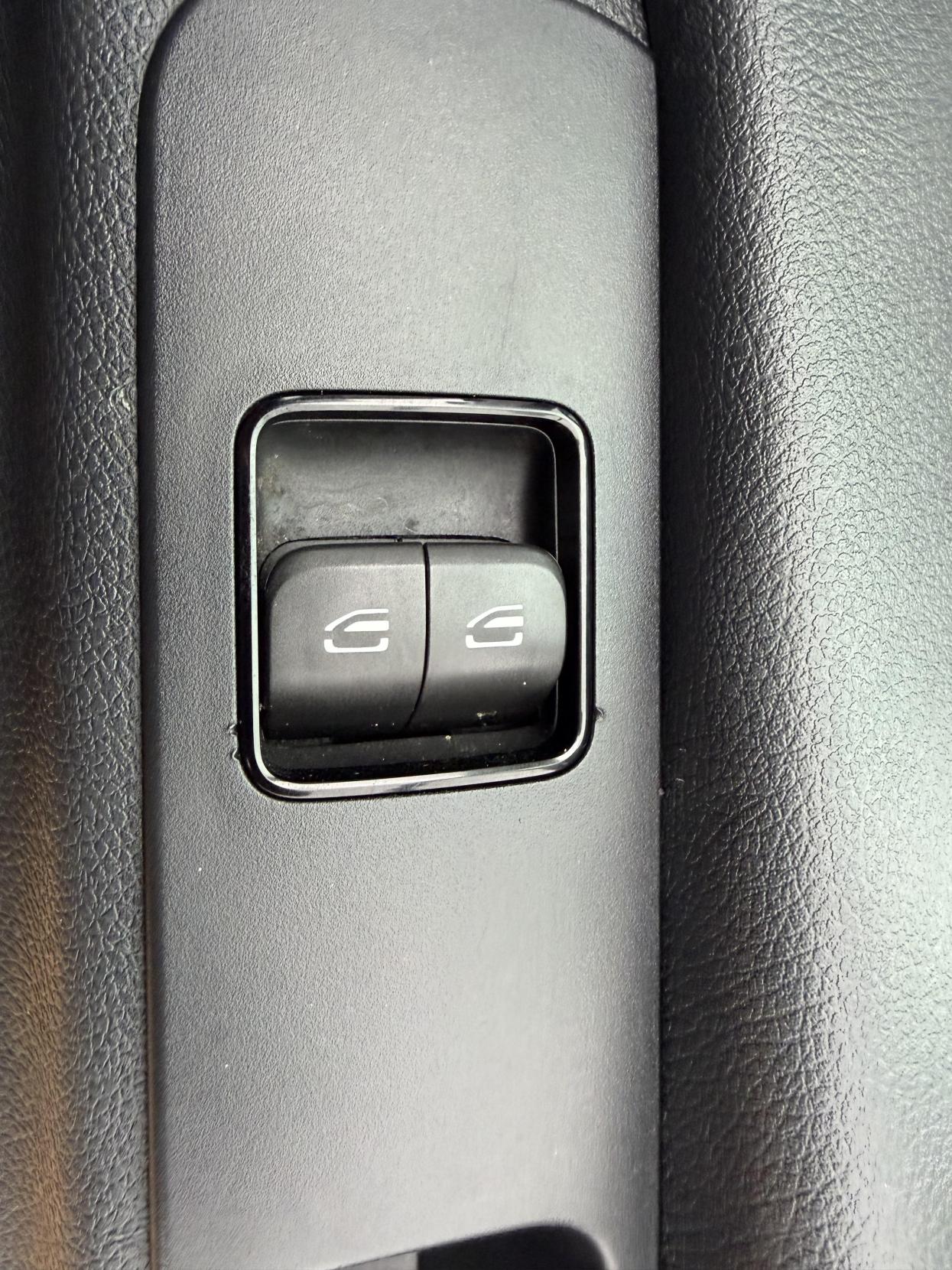 Mercedes-Benz Sprinter 2.1 314 CDI Panel Van 5dr Diesel Manual RWD L3 H2 Euro 6 (143 ps)