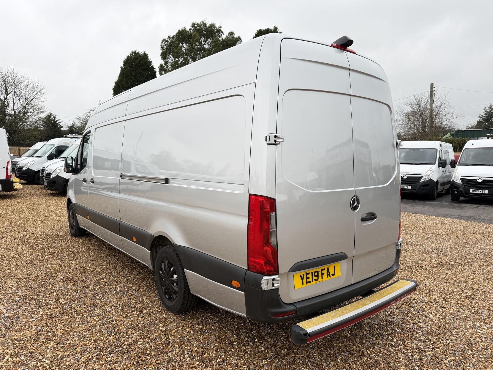 Mercedes-Benz Sprinter 2.1 314 CDI Panel Van 5dr Diesel Manual RWD L3 H2 Euro 6 (143 ps)