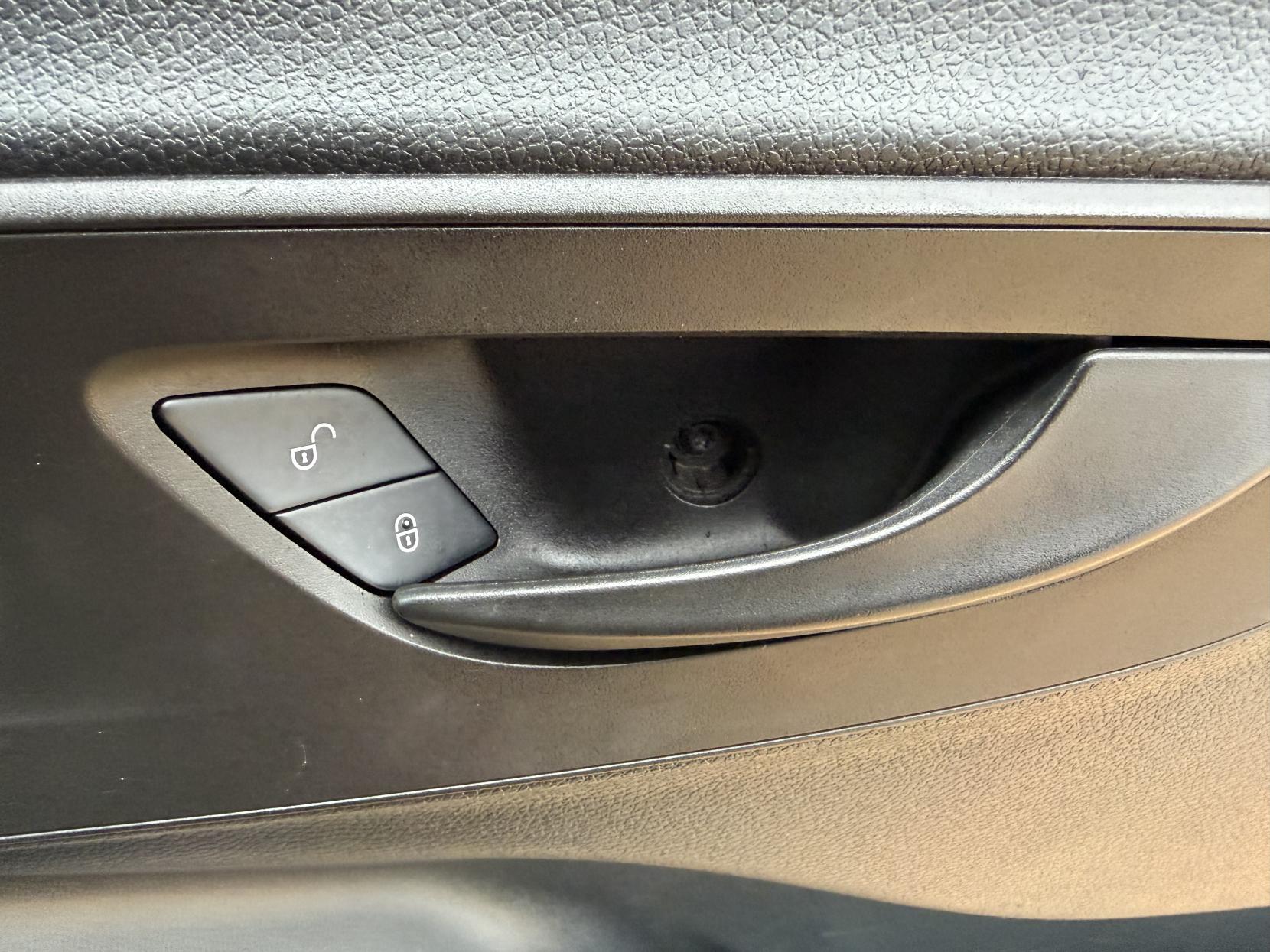 Mercedes-Benz Sprinter 2.1 314 CDI Panel Van 5dr Diesel Manual RWD L3 H2 Euro 6 (143 ps)