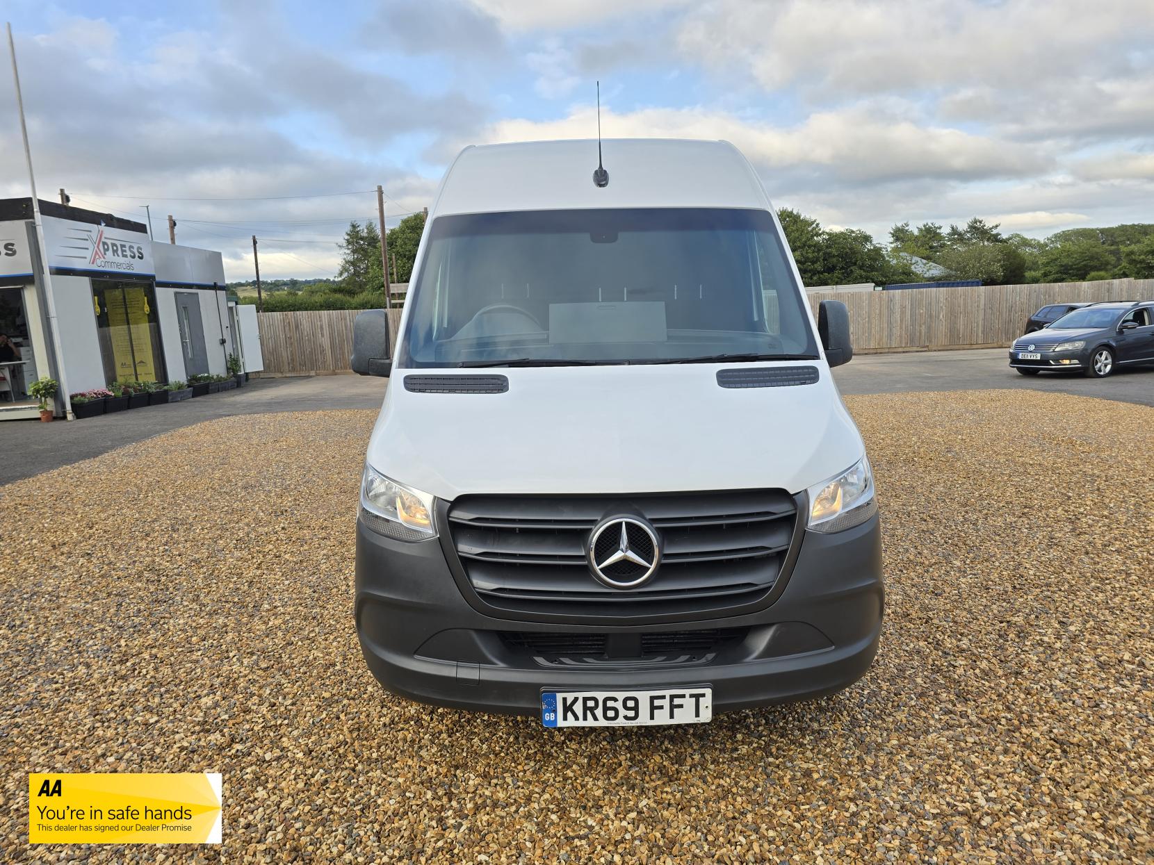 Mercedes-Benz Sprinter 2.1 316 CDI Panel Van 5dr Diesel Manual RWD L2 H2 Euro 6 (163 ps)