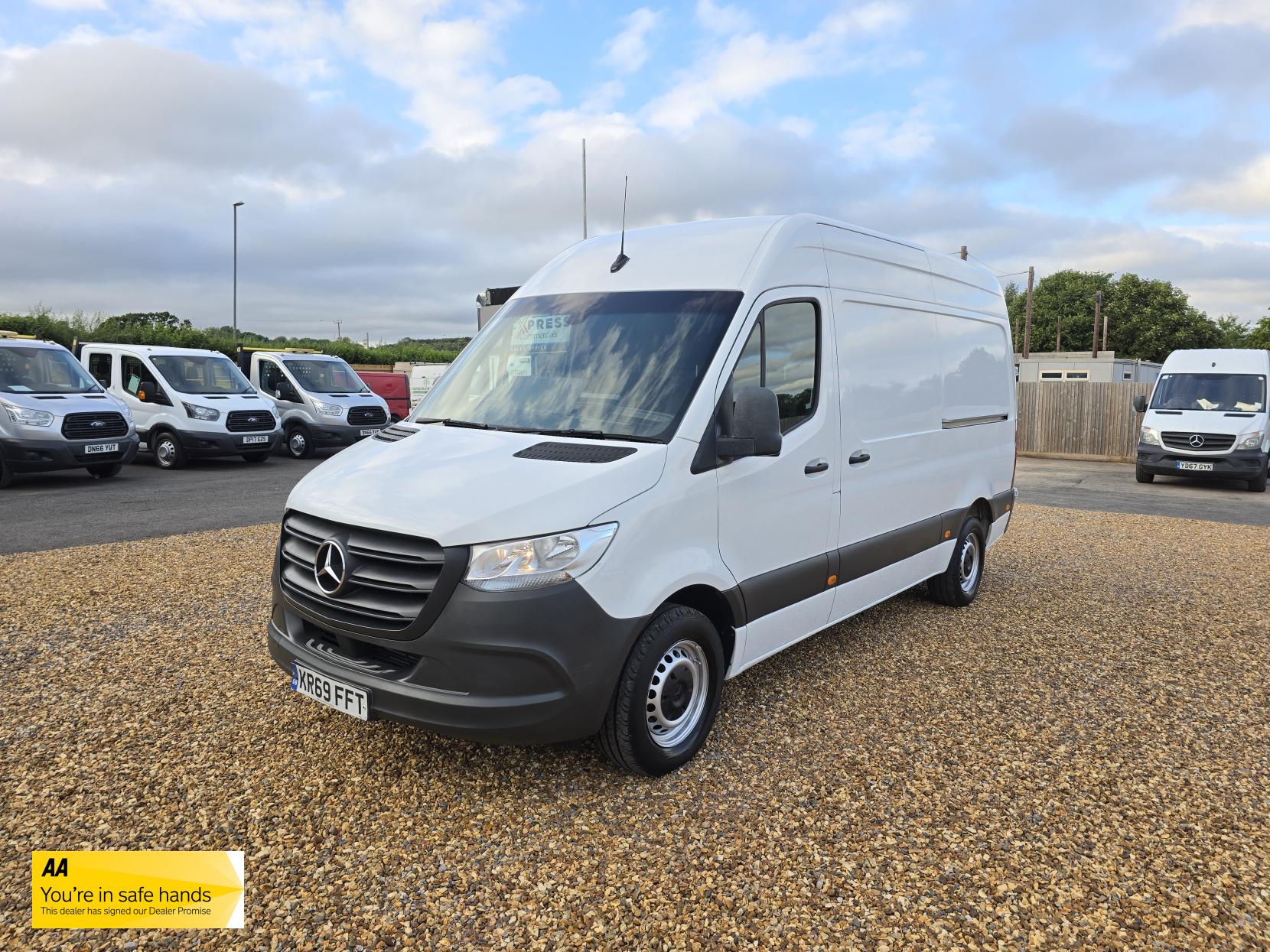 Mercedes-Benz Sprinter 2.1 316 CDI Panel Van 5dr Diesel Manual RWD L2 H2 Euro 6 (163 ps)