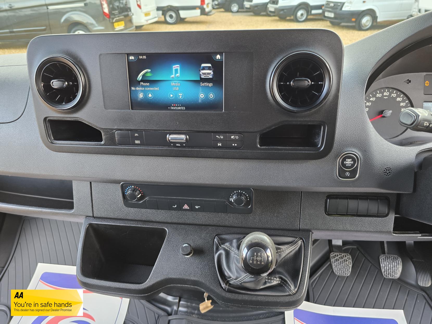 Mercedes-Benz Sprinter 2.1 316 CDI Panel Van 5dr Diesel Manual RWD L2 H2 Euro 6 (163 ps)