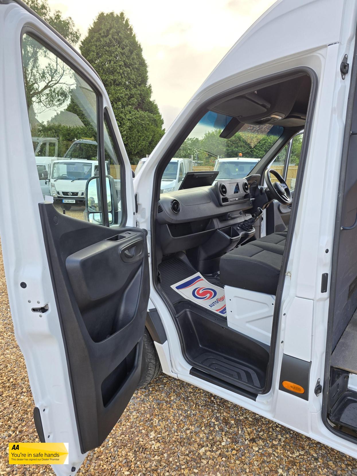 Mercedes-Benz Sprinter 2.1 316 CDI Panel Van 5dr Diesel Manual RWD L2 H2 Euro 6 (163 ps)