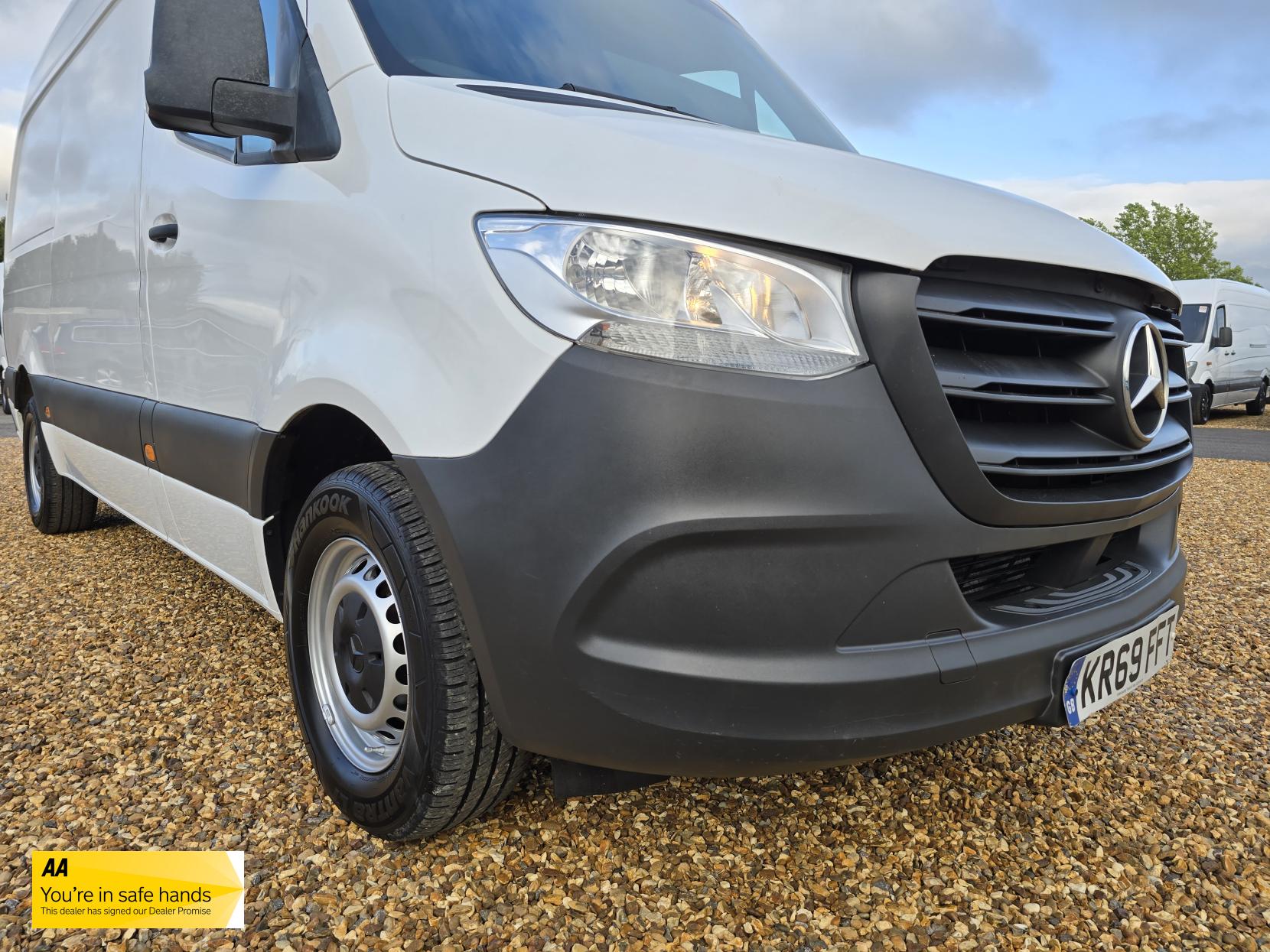 Mercedes-Benz Sprinter 2.1 316 CDI Panel Van 5dr Diesel Manual RWD L2 H2 Euro 6 (163 ps)