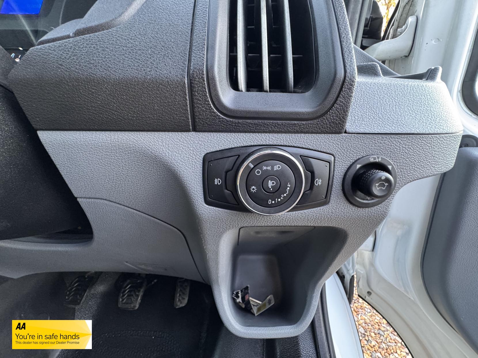 Ford Transit 350 EcoBlue Panel Van 5dr Diesel Manual RWD L2 H2 Euro 6 (130 ps)