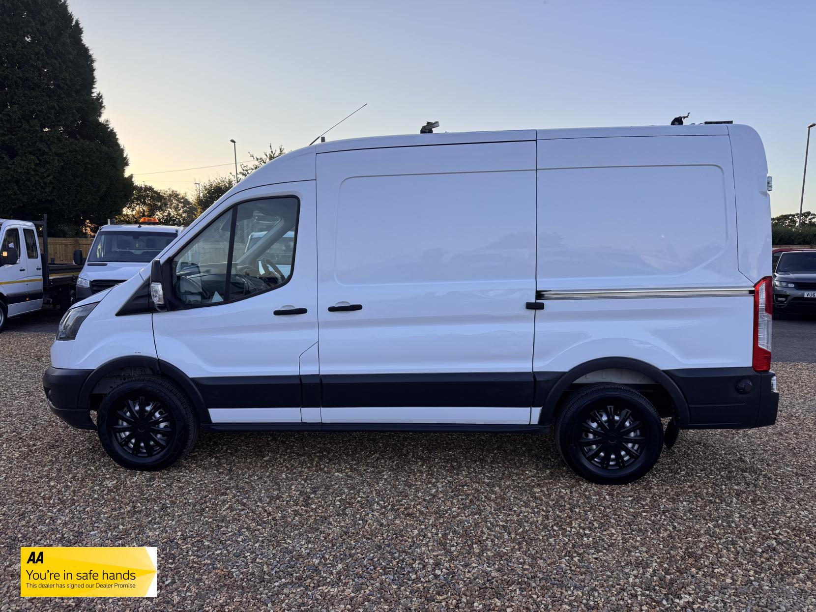 Ford Transit 350 EcoBlue Panel Van 5dr Diesel Manual RWD L2 H2 Euro 6 (130 ps)