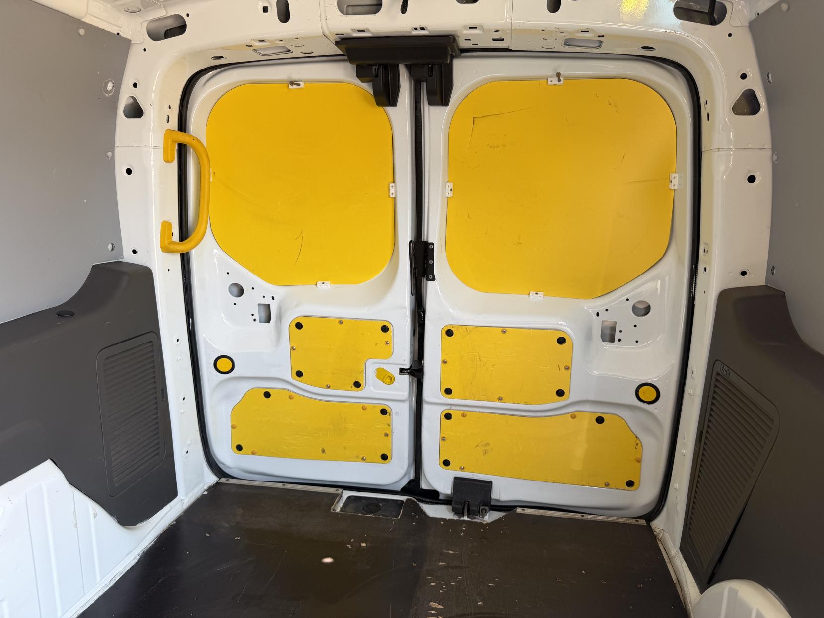 2020 Ford Transit Connect 1.5 240 EcoBlue Leader Panel Van 5dr Diesel Manual L2 Euro 6 (s/s) (100 ps) - Thumbnail 27