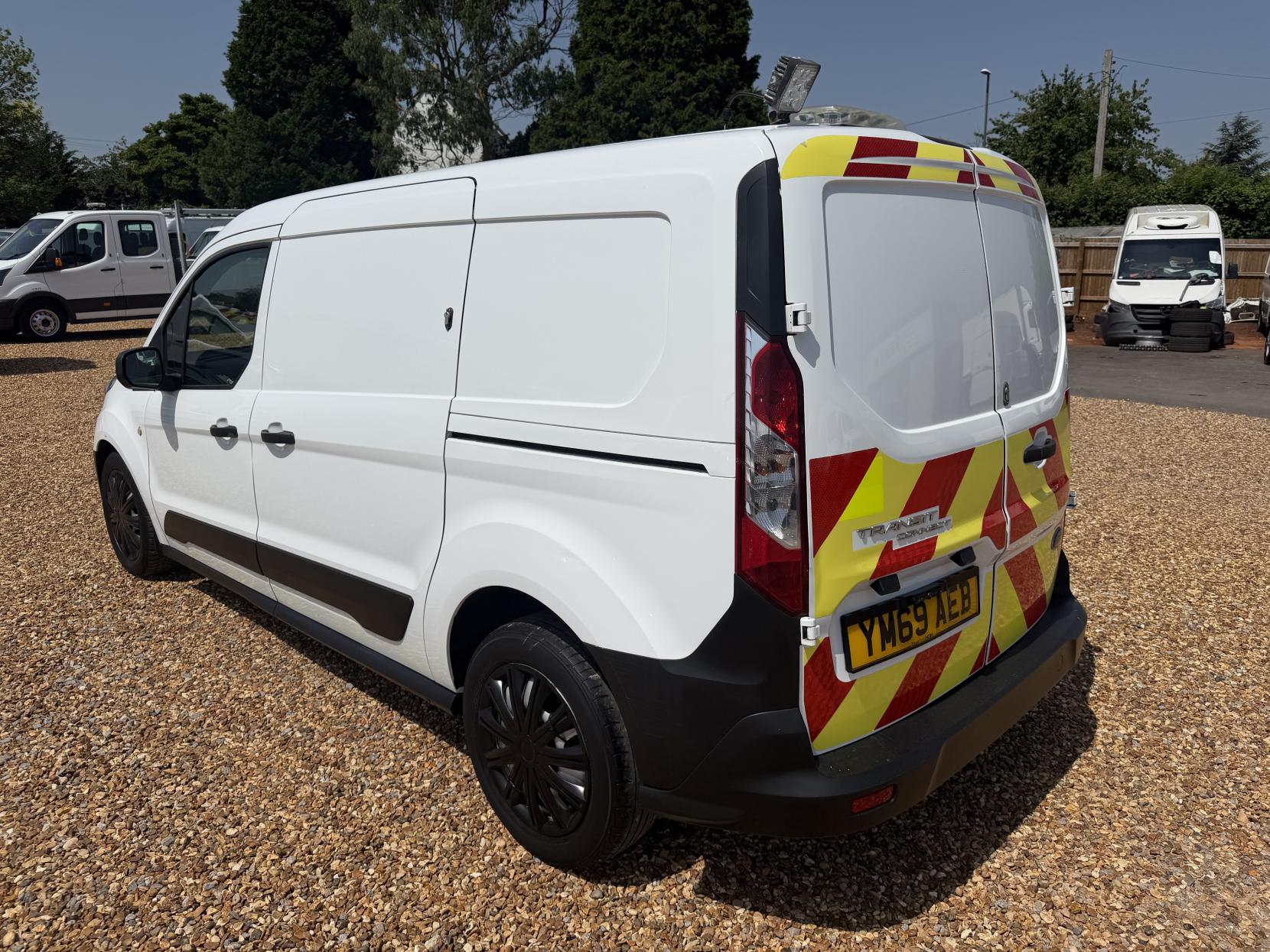 2020 Ford Transit Connect 1.5 240 EcoBlue Leader Panel Van 5dr Diesel Manual L2 Euro 6 (s/s) (100 ps) - Thumbnail 10