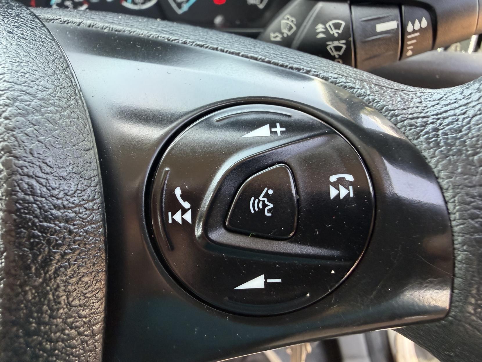2020 Ford Transit Connect 1.5 240 EcoBlue Leader Panel Van 5dr Diesel Manual L2 Euro 6 (s/s) (100 ps) - Thumbnail 37
