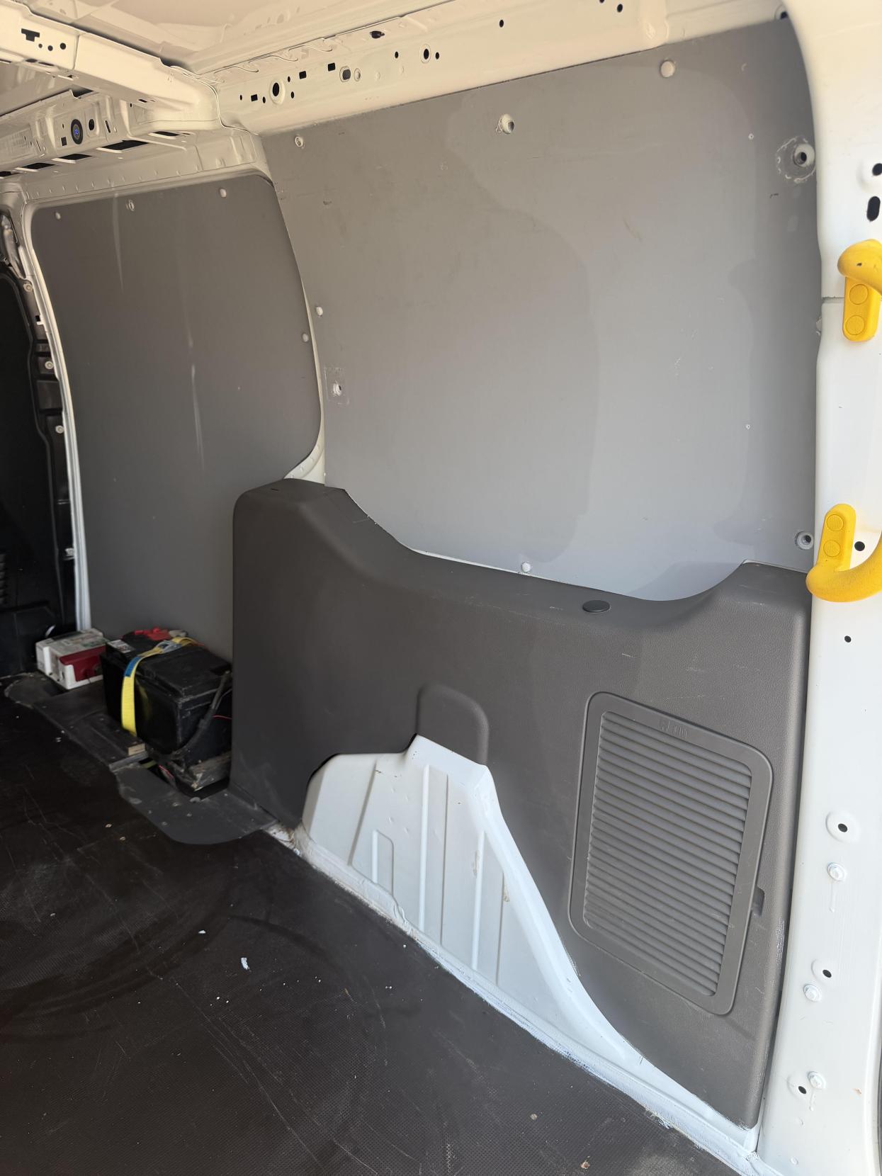 2020 Ford Transit Connect 1.5 240 EcoBlue Leader Panel Van 5dr Diesel Manual L2 Euro 6 (s/s) (100 ps) - Thumbnail 32