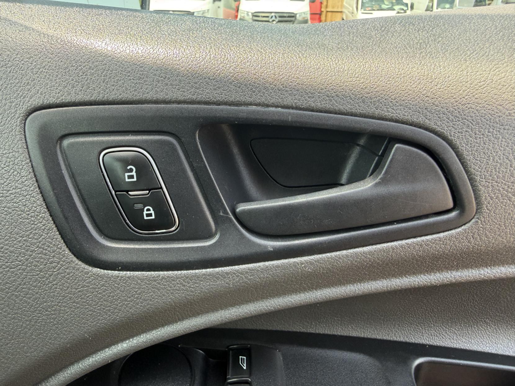 2020 Ford Transit Connect 1.5 240 EcoBlue Leader Panel Van 5dr Diesel Manual L2 Euro 6 (s/s) (100 ps) - Thumbnail 36