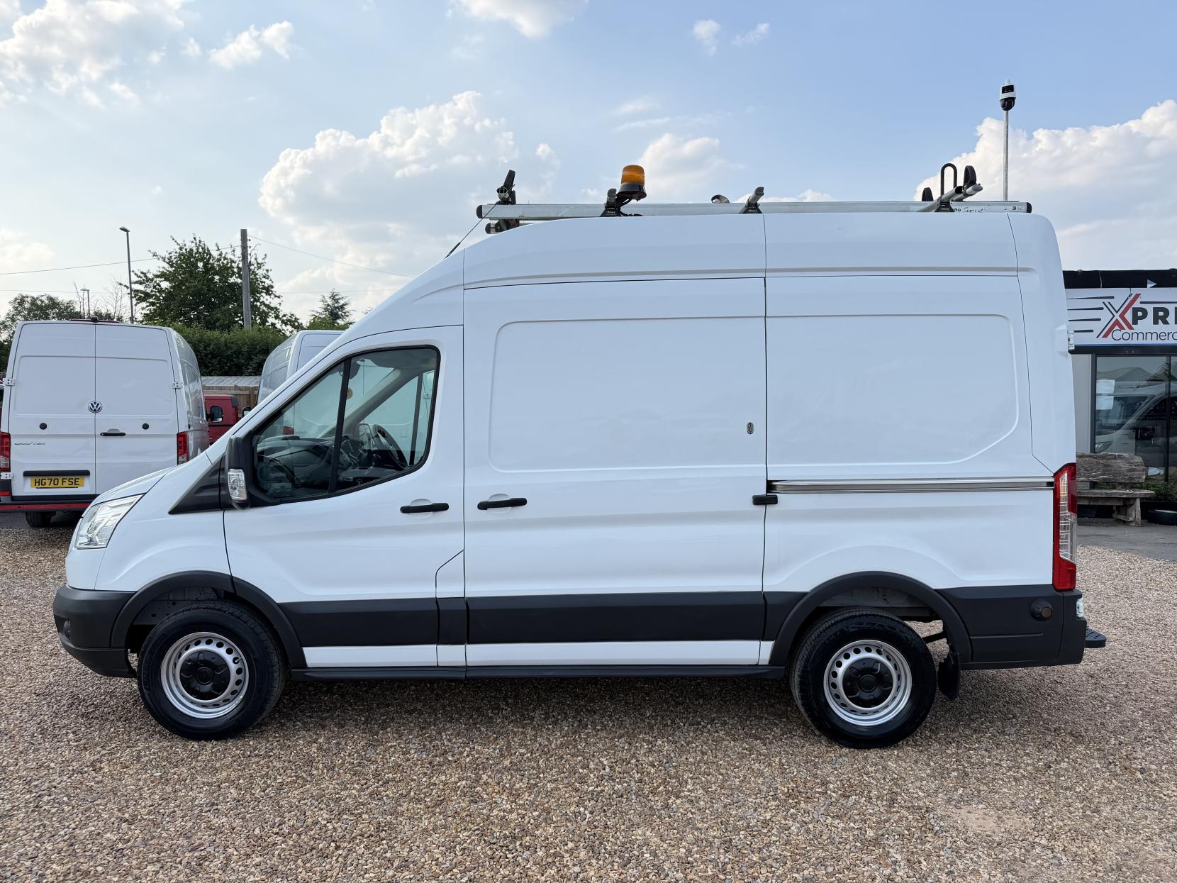 2016 Ford Transit 2.2 TDCi 350 Panel Van 5dr Diesel Manual RWD L2 H3 Euro 5 (155 ps) - Thumbnail 8