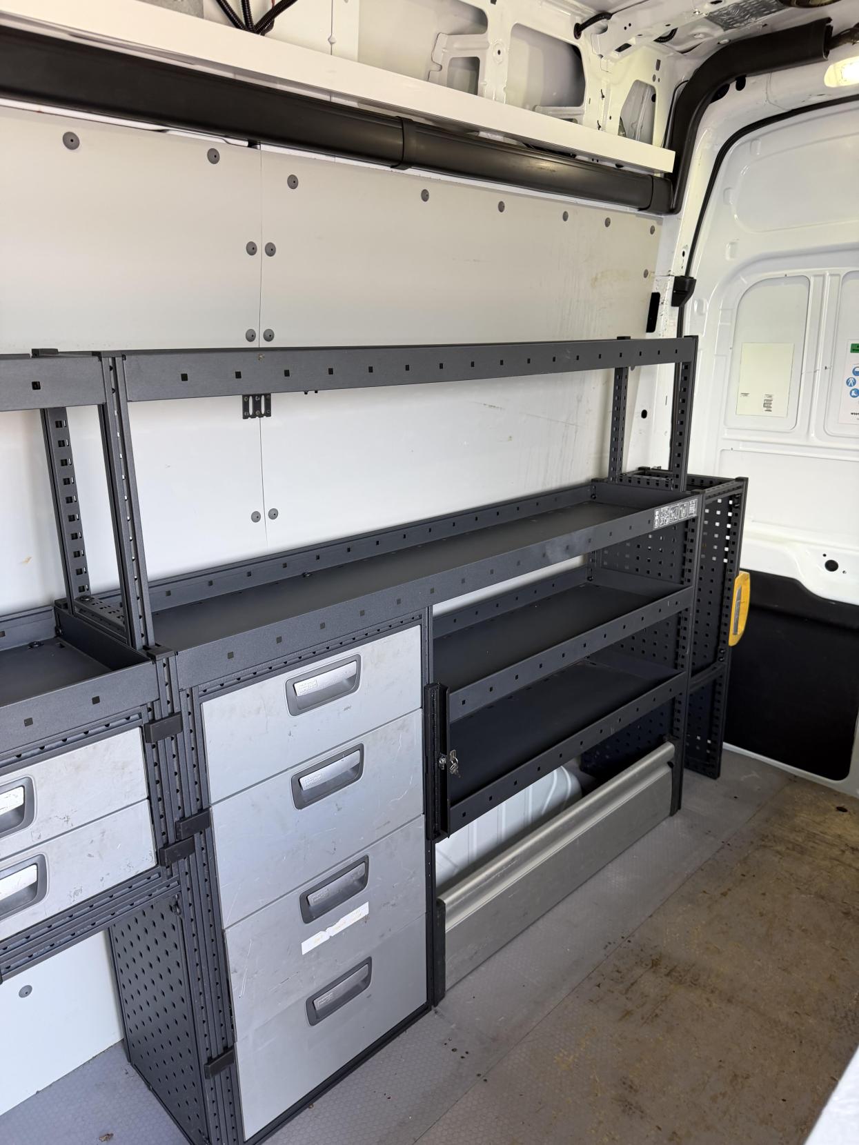 2016 Ford Transit 2.2 TDCi 350 Panel Van 5dr Diesel Manual RWD L2 H3 Euro 5 (155 ps) - Thumbnail 24