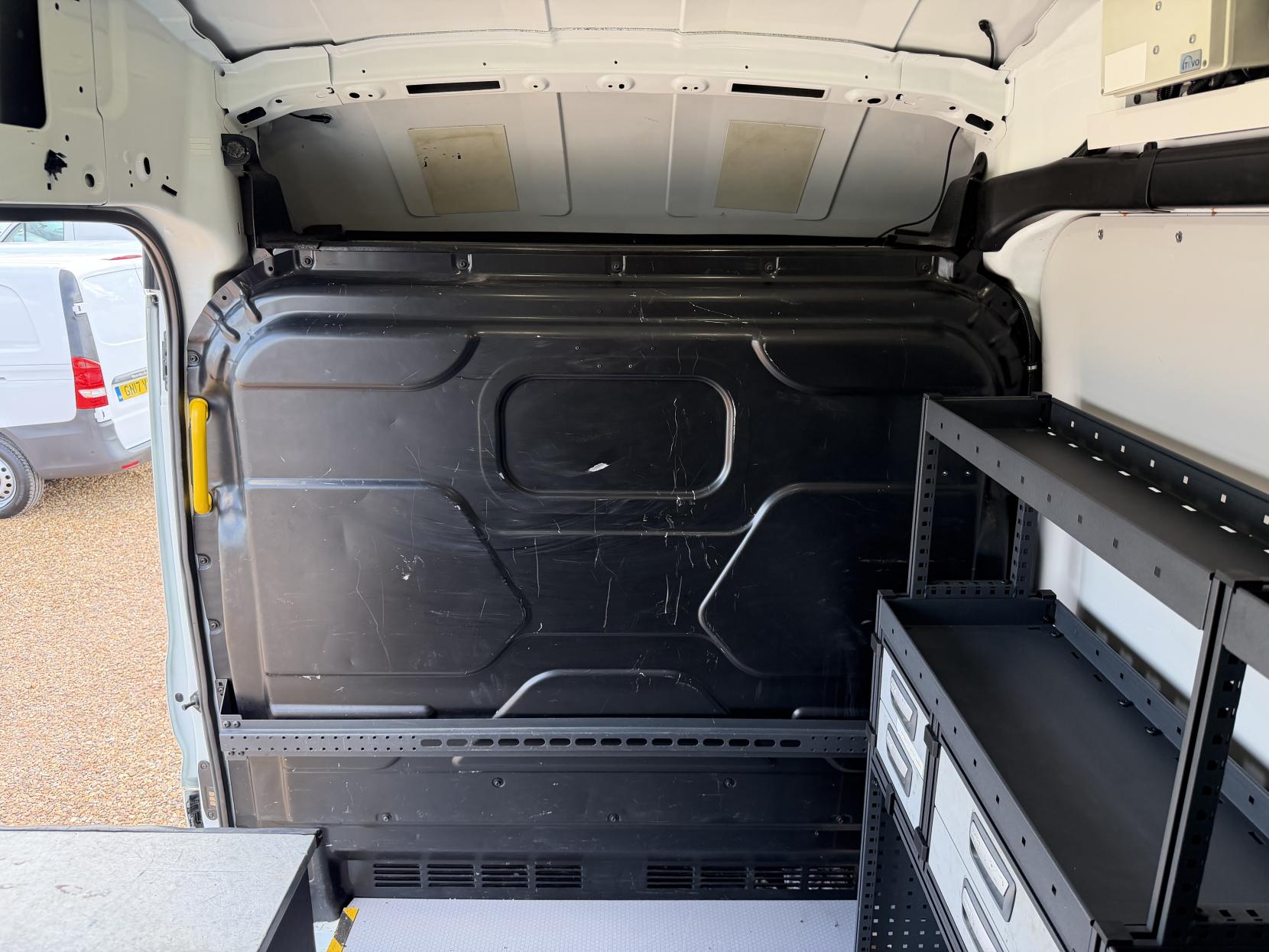 2016 Ford Transit 2.2 TDCi 350 Panel Van 5dr Diesel Manual RWD L2 H3 Euro 5 (155 ps) - Thumbnail 29