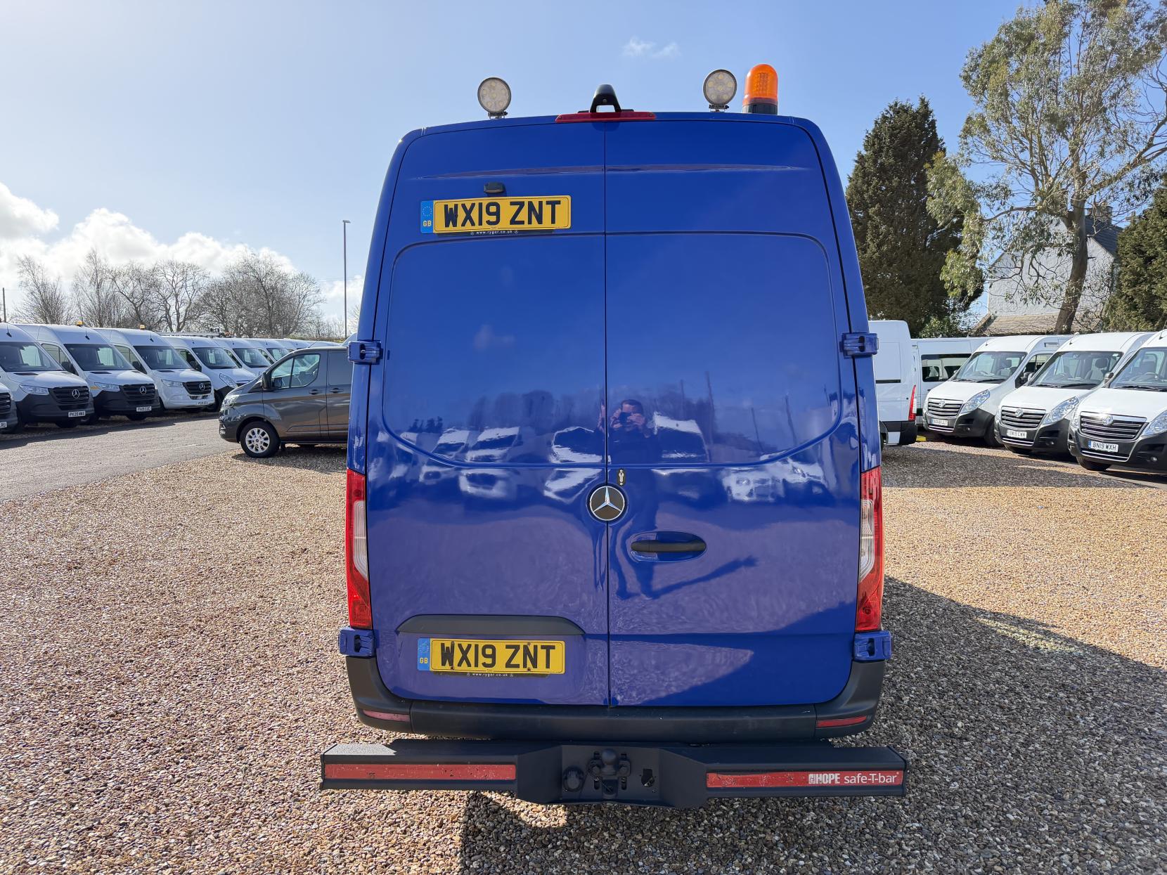 Mercedes-Benz Sprinter 2.1 314 CDI Panel Van 5dr Diesel Manual RWD L2 H2 Euro 6 (143 ps)