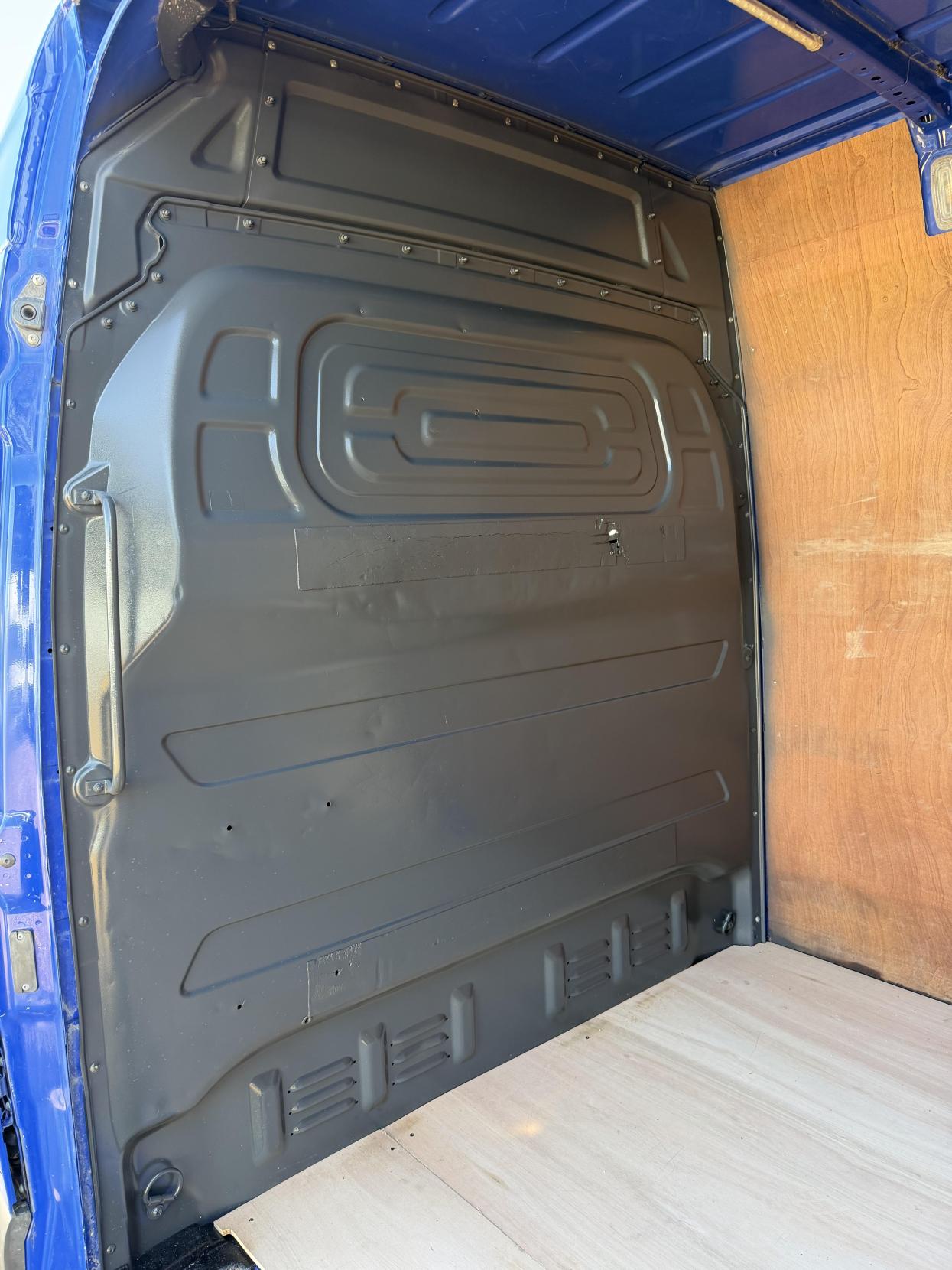 Mercedes-Benz Sprinter 2.1 314 CDI Panel Van 5dr Diesel Manual RWD L2 H2 Euro 6 (143 ps)