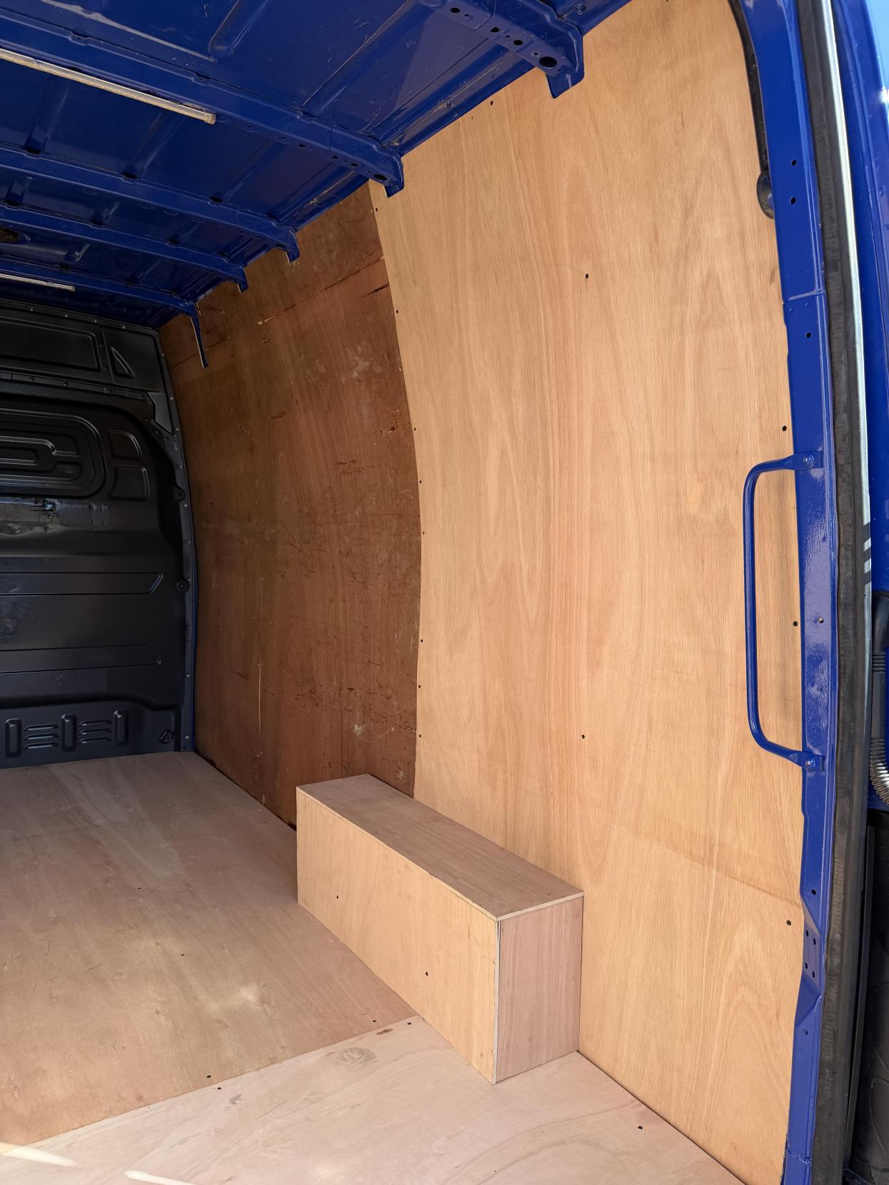 Mercedes-Benz Sprinter 2.1 314 CDI Panel Van 5dr Diesel Manual RWD L2 H2 Euro 6 (143 ps)