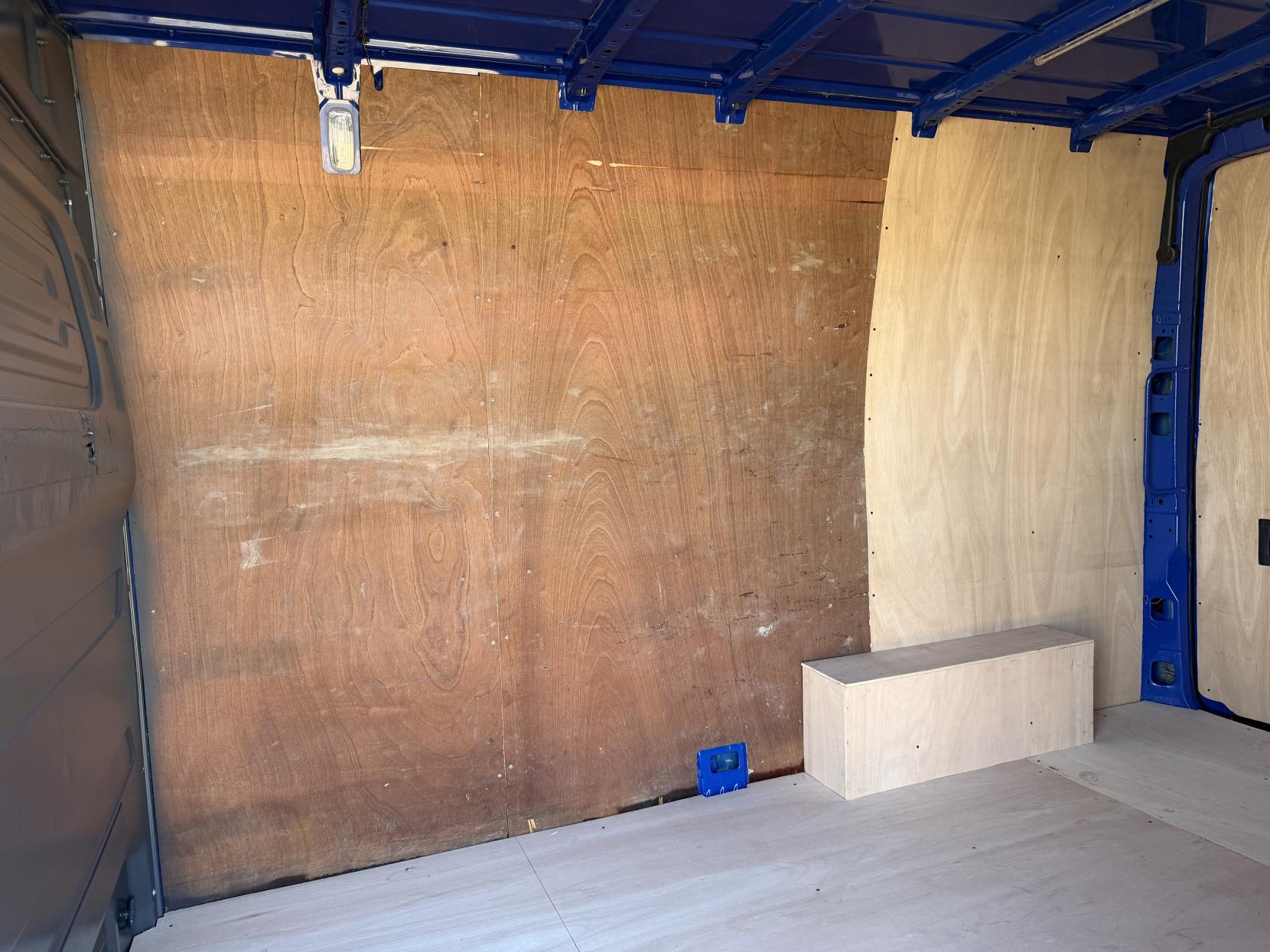 Mercedes-Benz Sprinter 2.1 314 CDI Panel Van 5dr Diesel Manual RWD L2 H2 Euro 6 (143 ps)