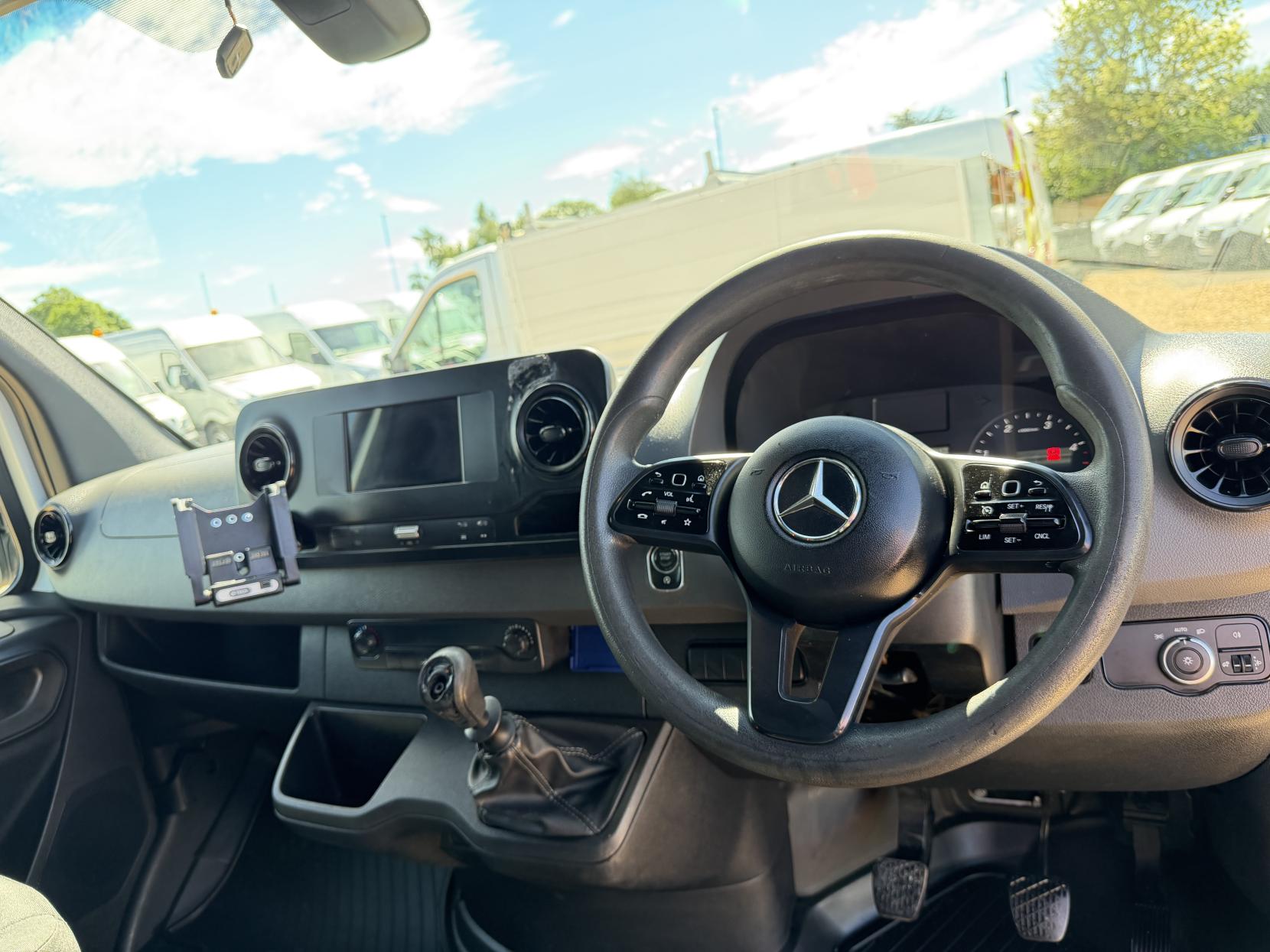 2019 Mercedes-Benz Sprinter 2.1 311 CDI Panel Van 5dr Diesel Manual RWD L3 H2 Euro 6 (114 ps) - Thumbnail 2