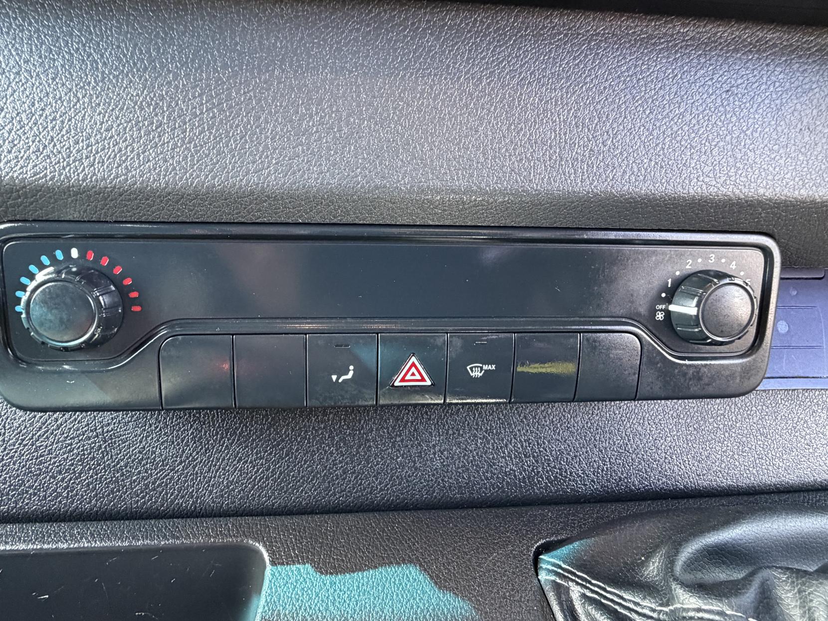 2019 Mercedes-Benz Sprinter 2.1 311 CDI Panel Van 5dr Diesel Manual RWD L3 H2 Euro 6 (114 ps) - Thumbnail 13