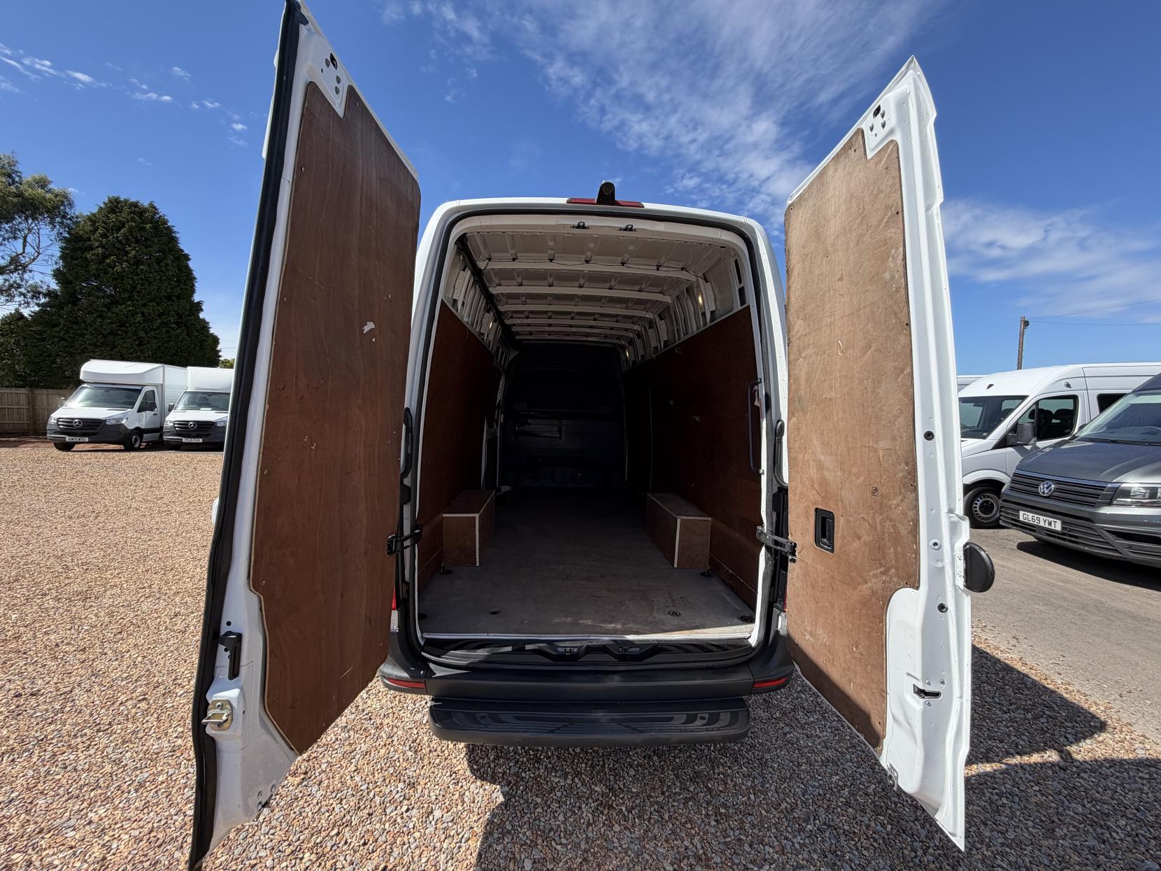 2019 Mercedes-Benz Sprinter 2.1 311 CDI Panel Van 5dr Diesel Manual RWD L3 H2 Euro 6 (114 ps) - Thumbnail 23