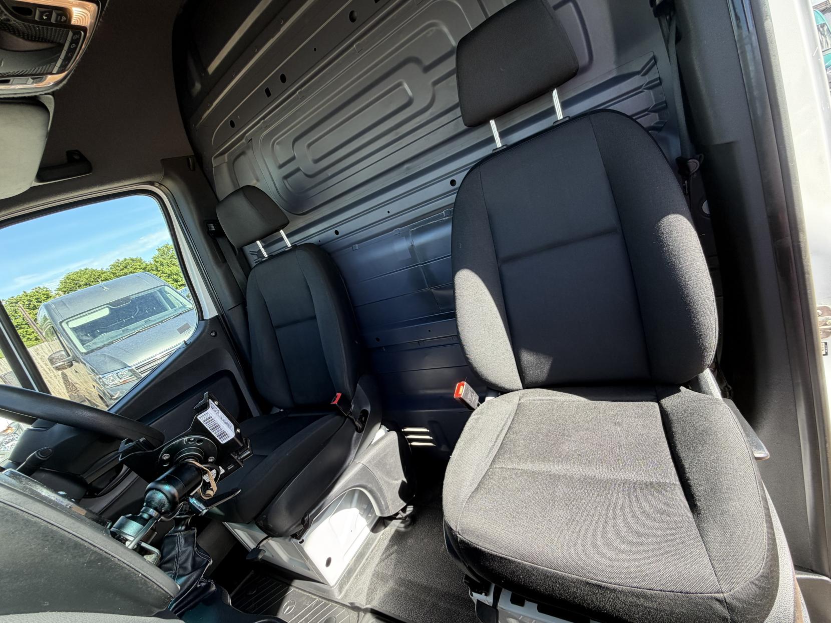 2019 Mercedes-Benz Sprinter 2.1 311 CDI Panel Van 5dr Diesel Manual RWD L3 H2 Euro 6 (114 ps) - Thumbnail 34