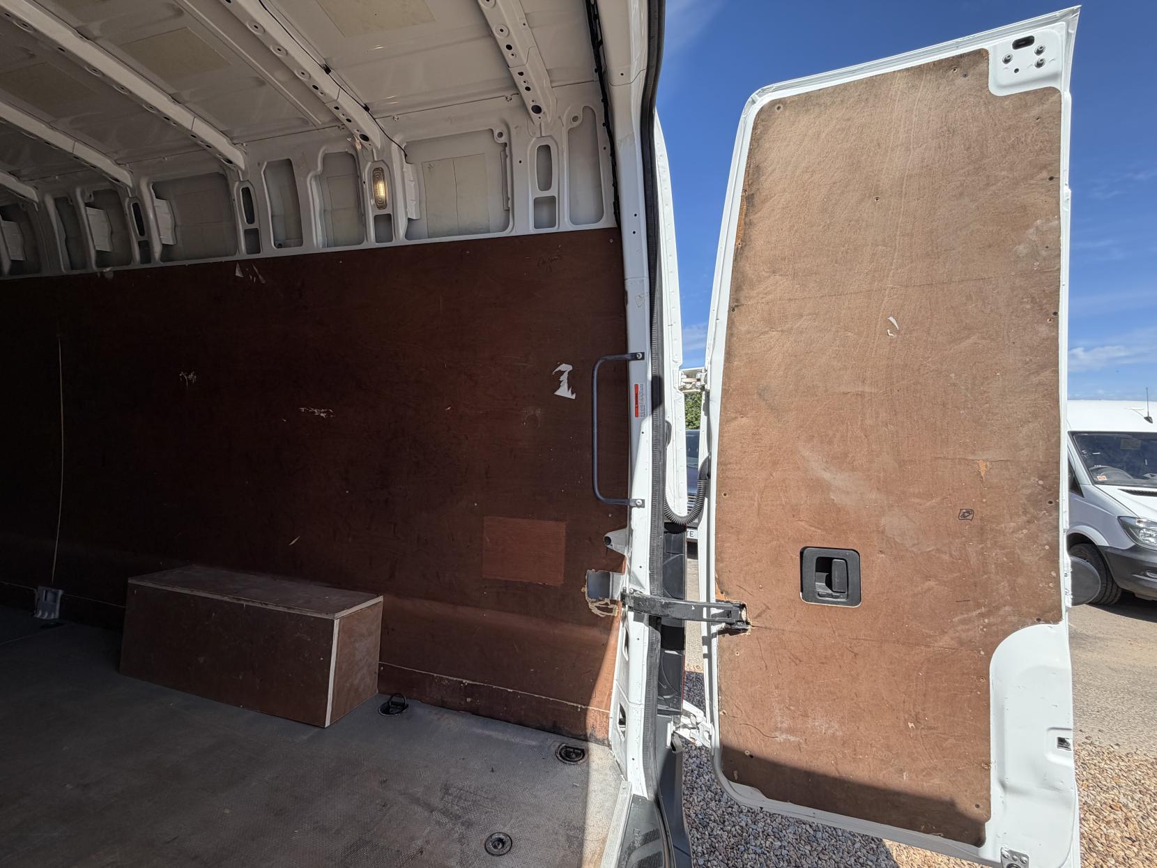2019 Mercedes-Benz Sprinter 2.1 311 CDI Panel Van 5dr Diesel Manual RWD L3 H2 Euro 6 (114 ps) - Thumbnail 27