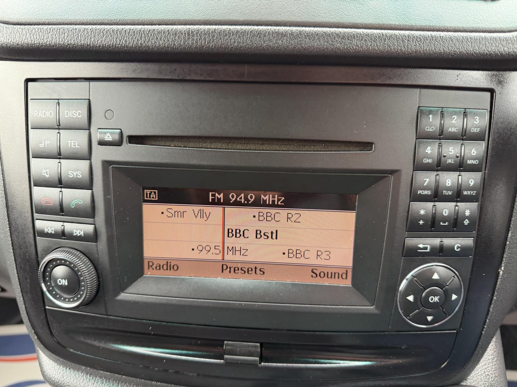 Mercedes-Benz Vito 2.1 113 CDi Dualiner Minibus 5dr Diesel Manual L1 (198 g/km, 136 bhp)