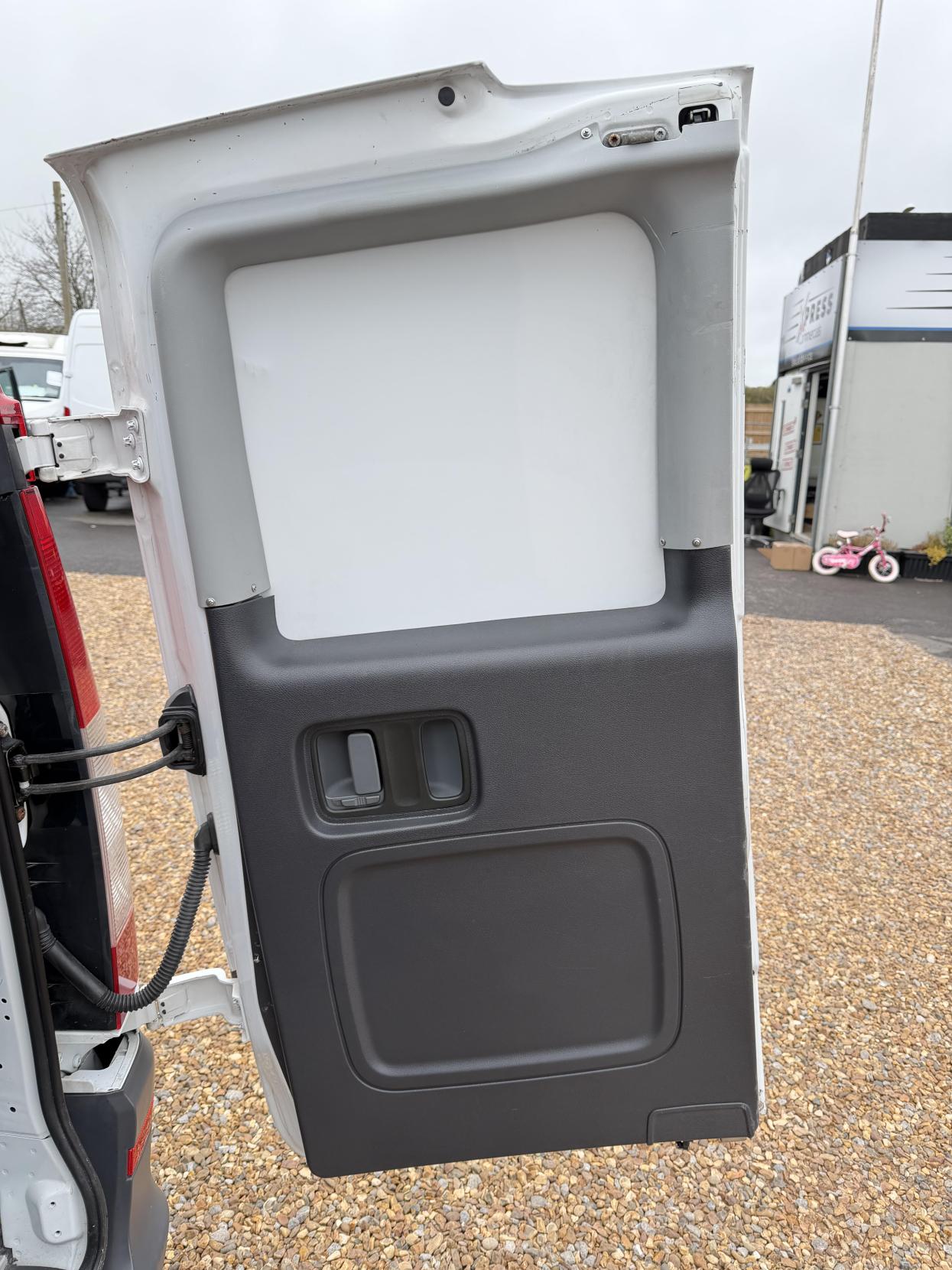 Mercedes-Benz Vito 2.1 113 CDi Dualiner Minibus 5dr Diesel Manual L1 (198 g/km, 136 bhp)