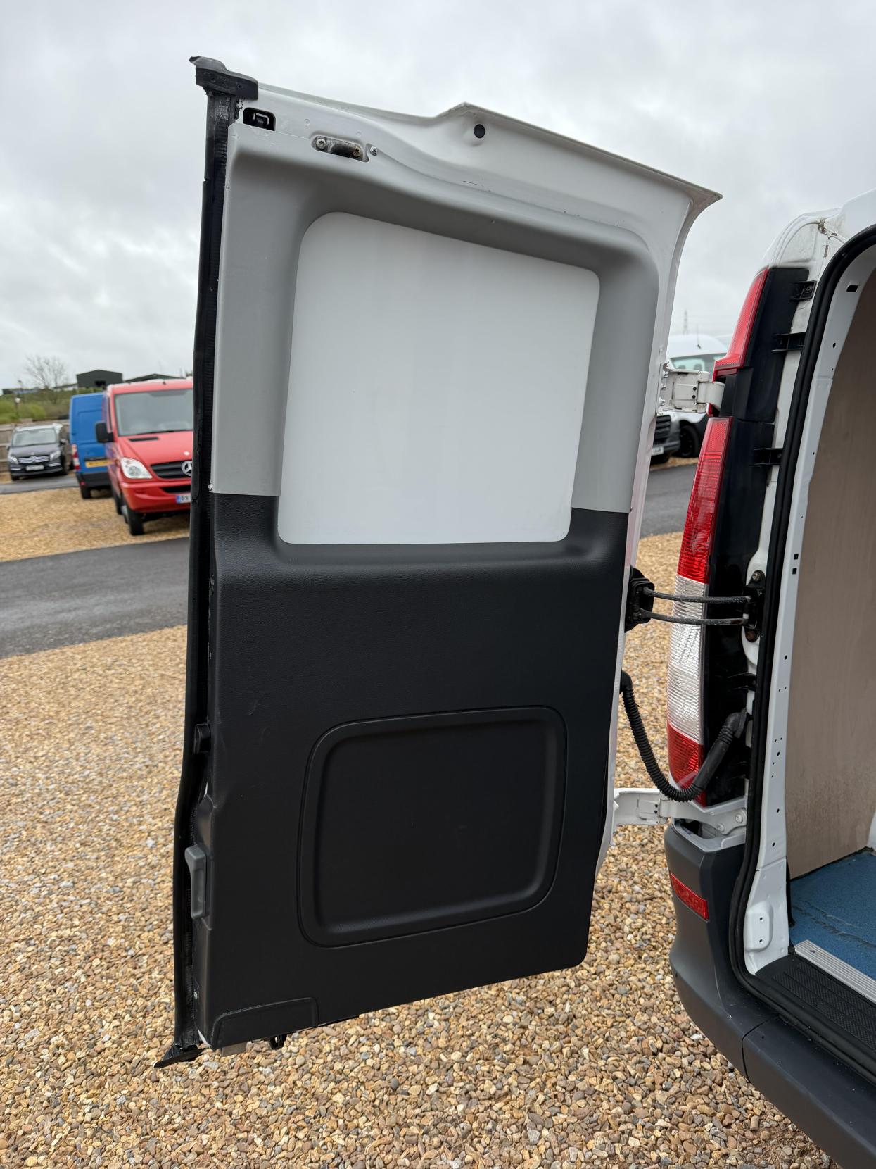 Mercedes-Benz Vito 2.1 113 CDi Dualiner Minibus 5dr Diesel Manual L1 (198 g/km, 136 bhp)