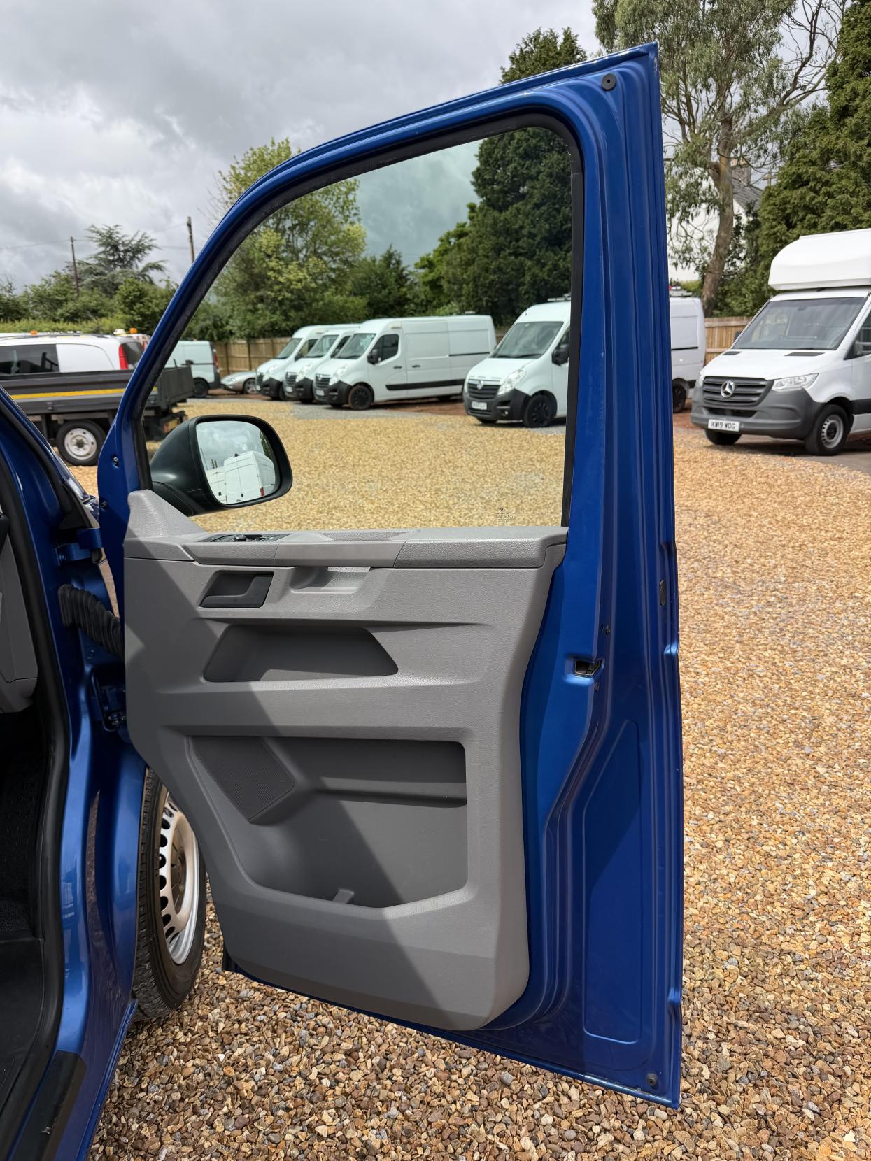 2021 Volkswagen Transporter 2.0 TDI T28 Startline Panel Van 5dr Diesel Manual FWD SWB Euro 6 (s/s) (110 ps) - Thumbnail 18