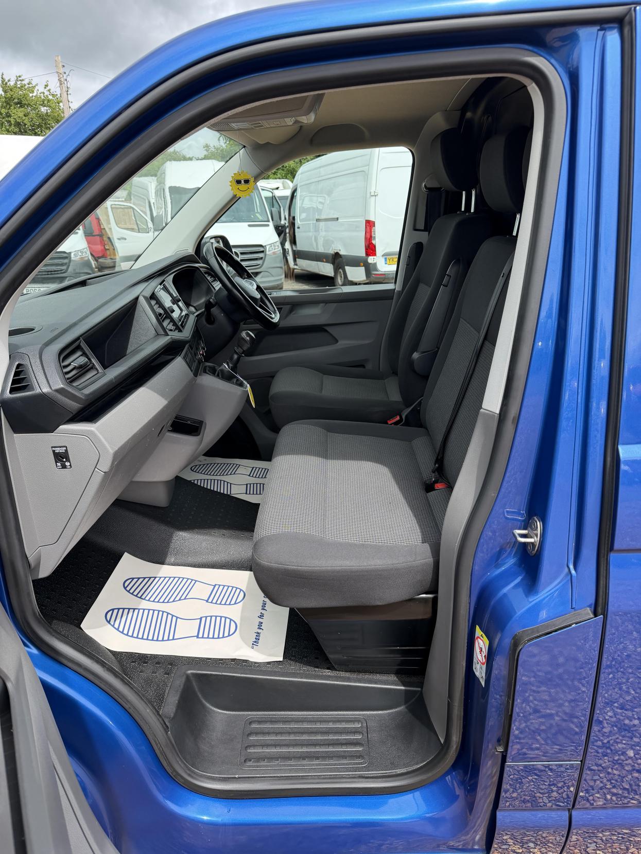 2021 Volkswagen Transporter 2.0 TDI T28 Startline Panel Van 5dr Diesel Manual FWD SWB Euro 6 (s/s) (110 ps) - Thumbnail 20