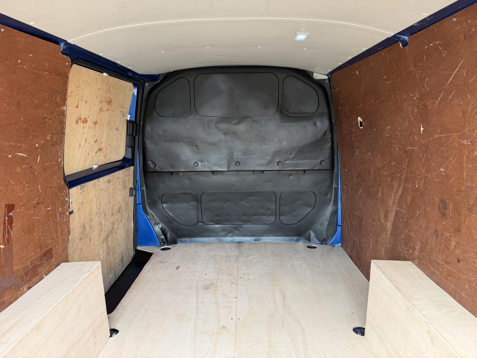 2021 Volkswagen Transporter 2.0 TDI T28 Startline Panel Van 5dr Diesel Manual FWD SWB Euro 6 (s/s) (110 ps) - Thumbnail 26