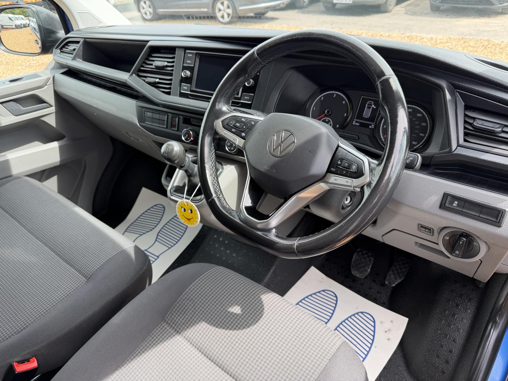 2021 Volkswagen Transporter 2.0 TDI T28 Startline Panel Van 5dr Diesel Manual FWD SWB Euro 6 (s/s) (110 ps) - Thumbnail 2