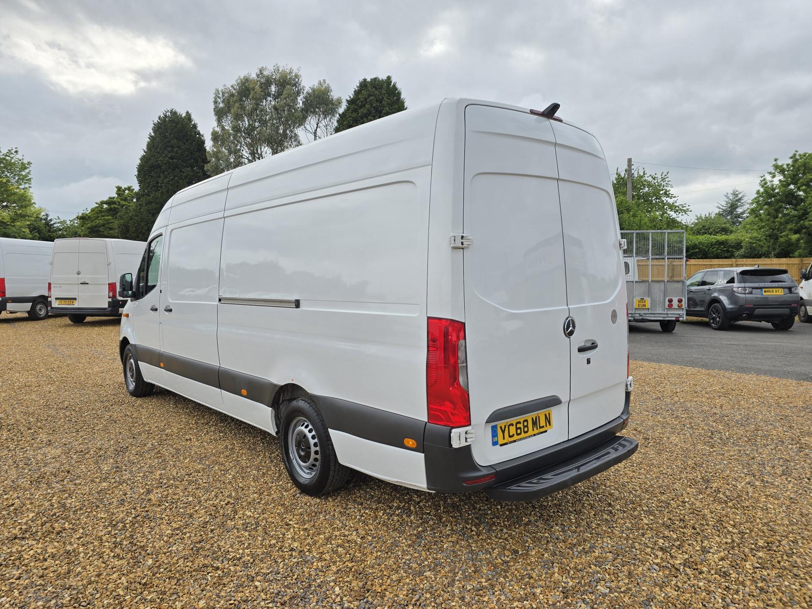 Mercedes-Benz Sprinter 2.1 311 CDI Panel Van 5dr Diesel Manual RWD L3 H2 Euro 6 (114 ps)