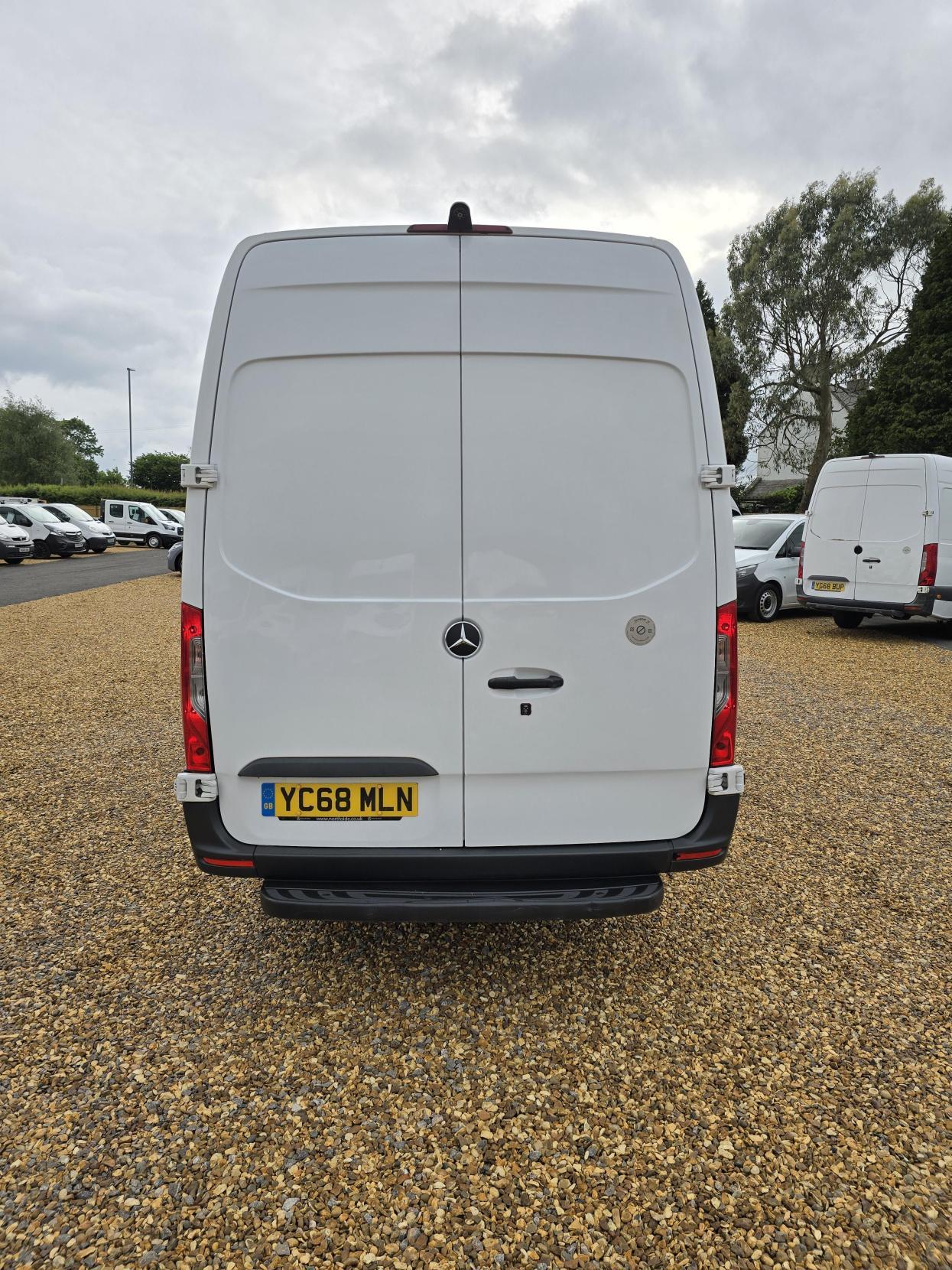 Mercedes-Benz Sprinter 2.1 311 CDI Panel Van 5dr Diesel Manual RWD L3 H2 Euro 6 (114 ps)