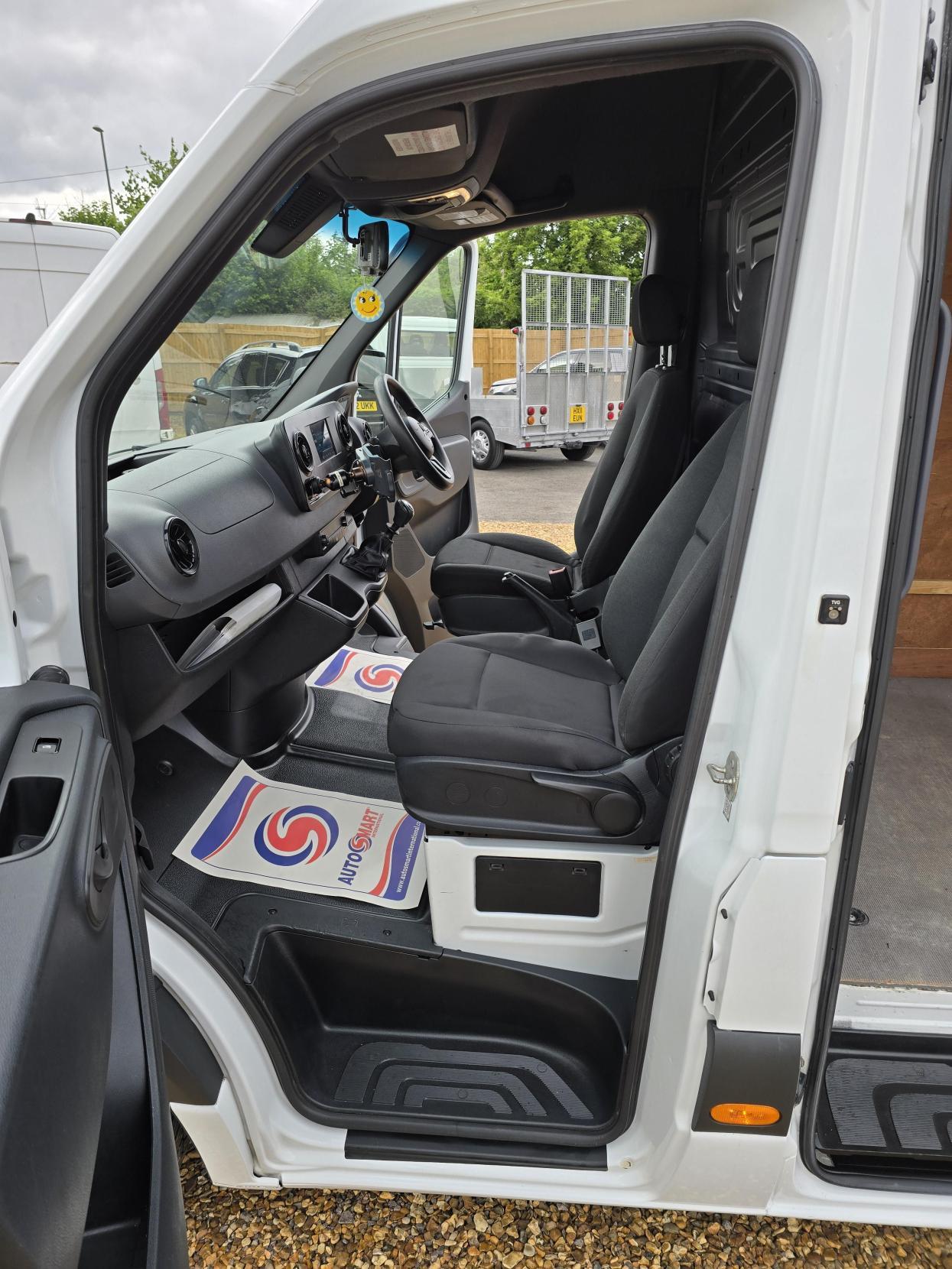 Mercedes-Benz Sprinter 2.1 311 CDI Panel Van 5dr Diesel Manual RWD L3 H2 Euro 6 (114 ps)