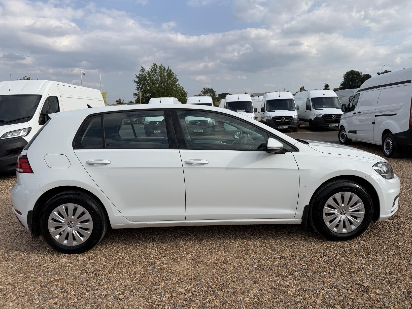 2018 Volkswagen Golf 1.0 TSI S Hatchback 5dr Petrol Manual Euro 6 (s/s) (85 ps) - Thumbnail 12