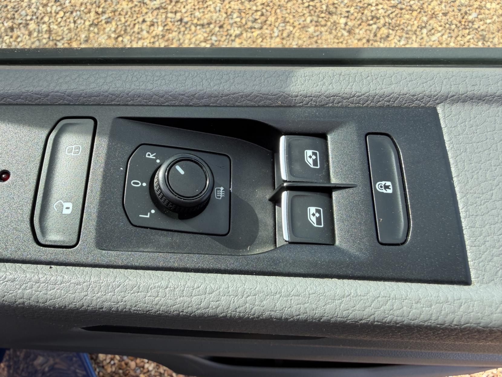 Volkswagen Transporter 2.0 TDI T28 Startline Panel Van 5dr Diesel Manual FWD SWB Euro 6 (s/s) (110 ps)