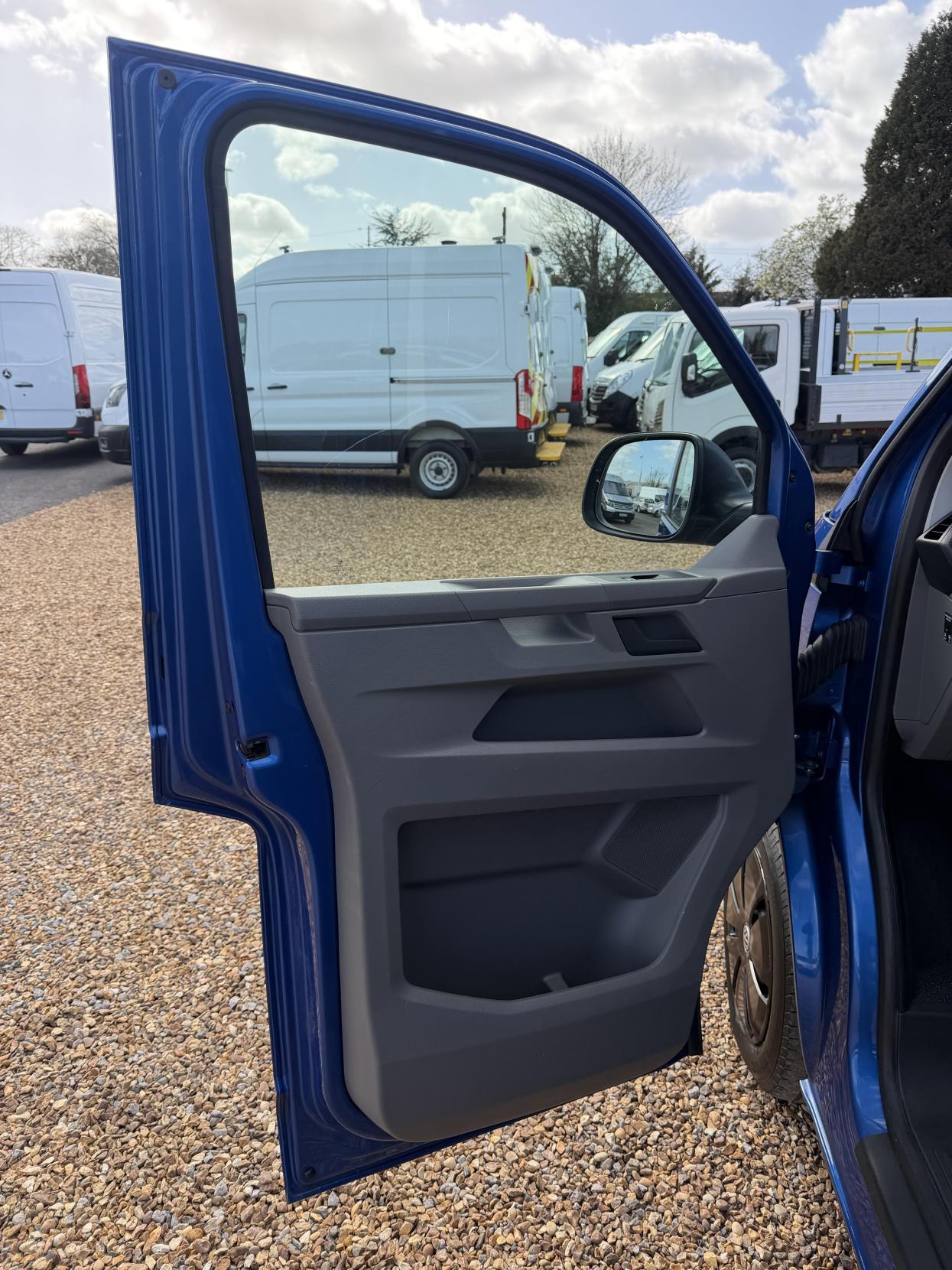 Volkswagen Transporter 2.0 TDI T28 Startline Panel Van 5dr Diesel Manual FWD SWB Euro 6 (s/s) (110 ps)